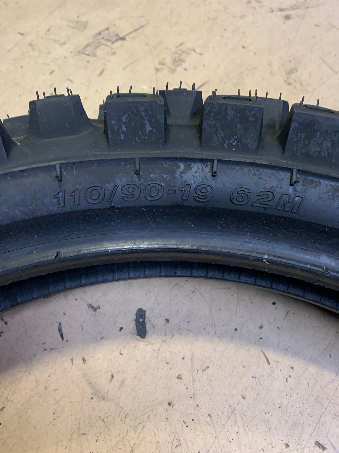 BRIDGESTONE BATTLECROSS X31 BSW P 110 90 19 62M REAR MOTORCYCLE TIRE 13849