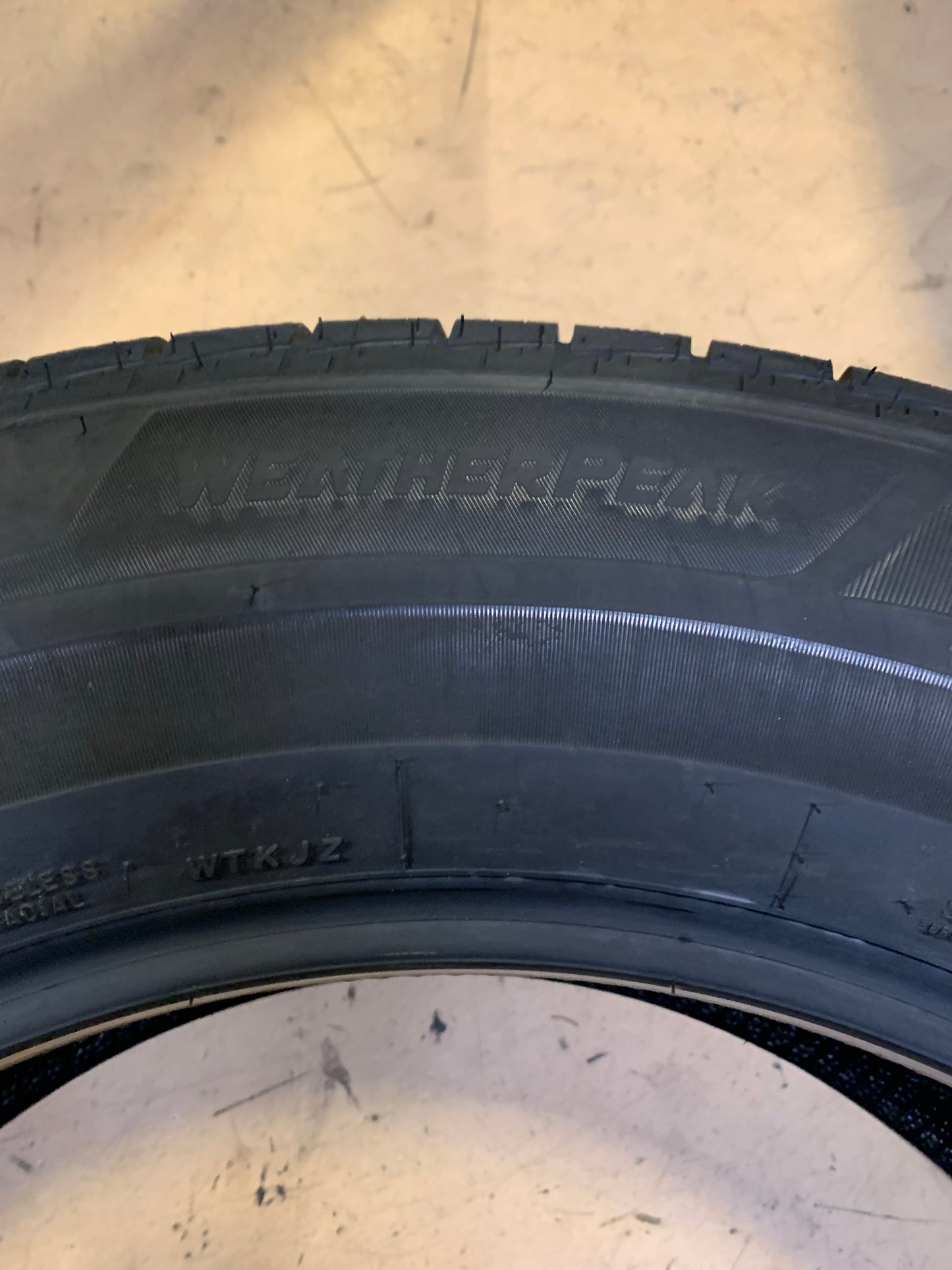 BRIDGESTONE WEATHERPEAK BSW P  275 60 20 115H ALL WEATHER TIRE 014261