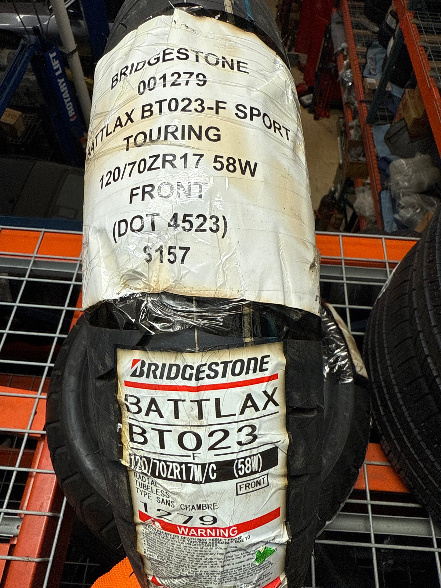 BRIDGESTONE BATTLAX BT023-F SPORT TOURING 120 70 17 58W FRONT MOTORCYCLE TIRE 001279