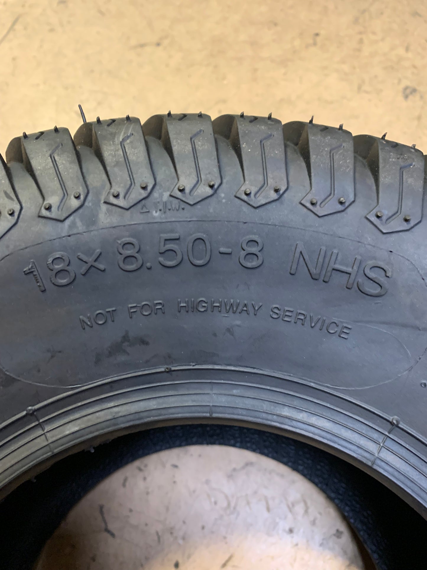 OTR GRASSMASTER P332 BSW AT 18 8.5 8 2PLY ATV/UTV TIRE T802188508