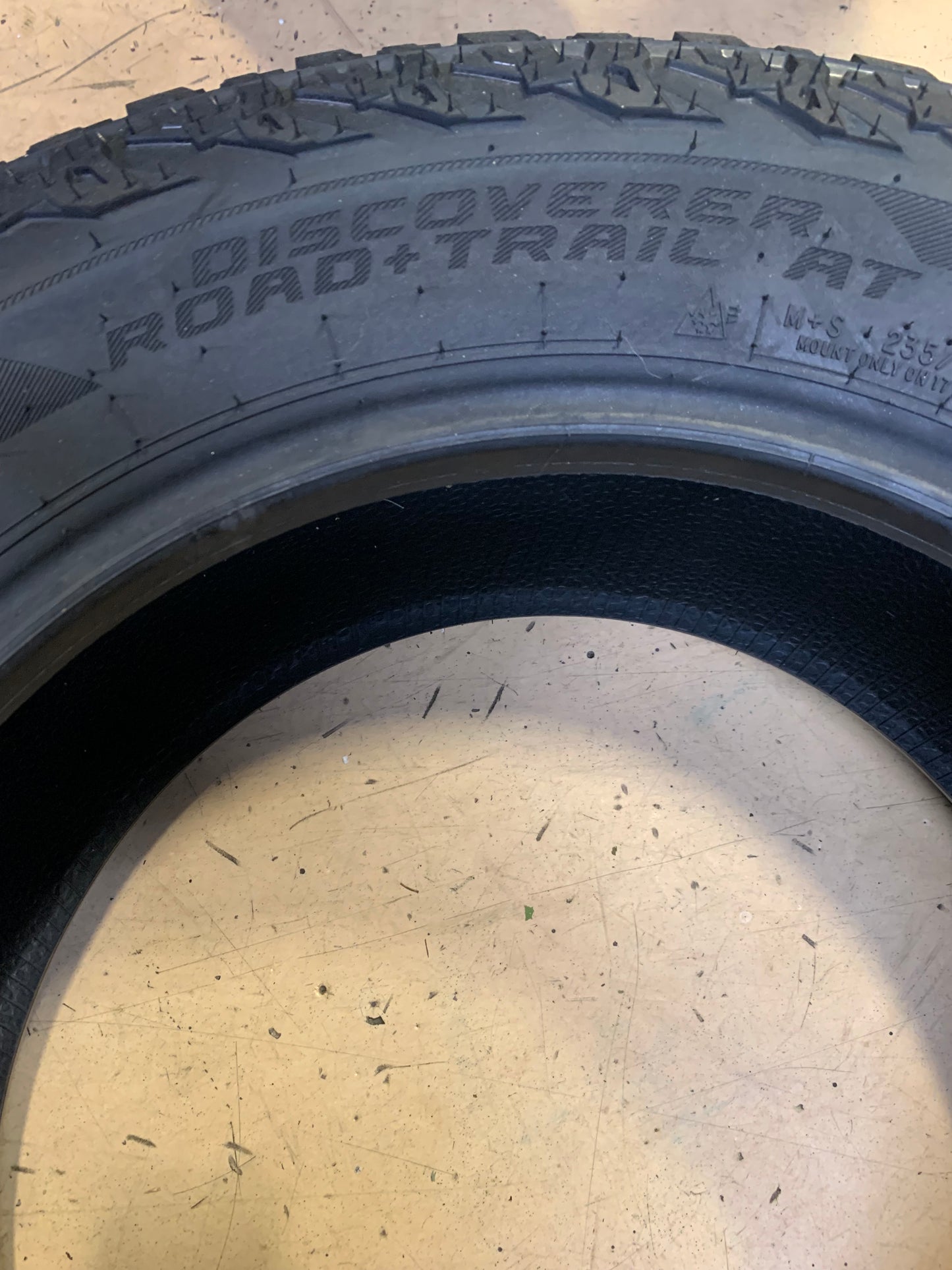 COOPER DISCOVERER ROAD+TRAIL AT P  235 65 17 108H XL ALL TERRAIN TIRE 171267049