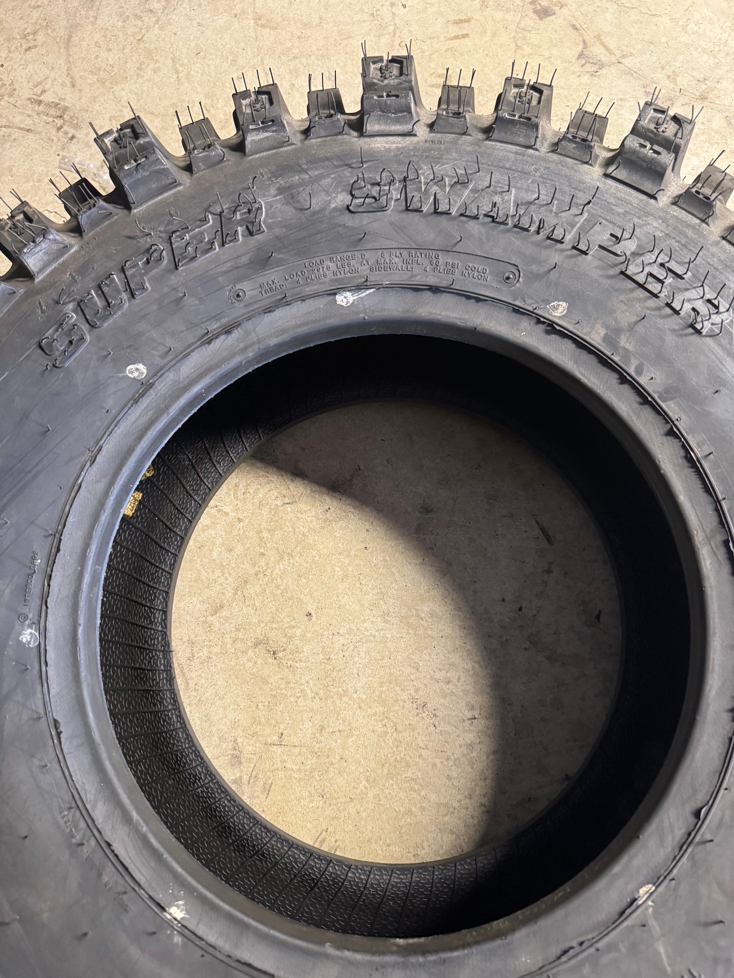 NOS INTERCO SUPER SWAMPER TSL BOGGER BSW LT 33 10.5 16 8PLY MUD TERRAIN TIRE B127