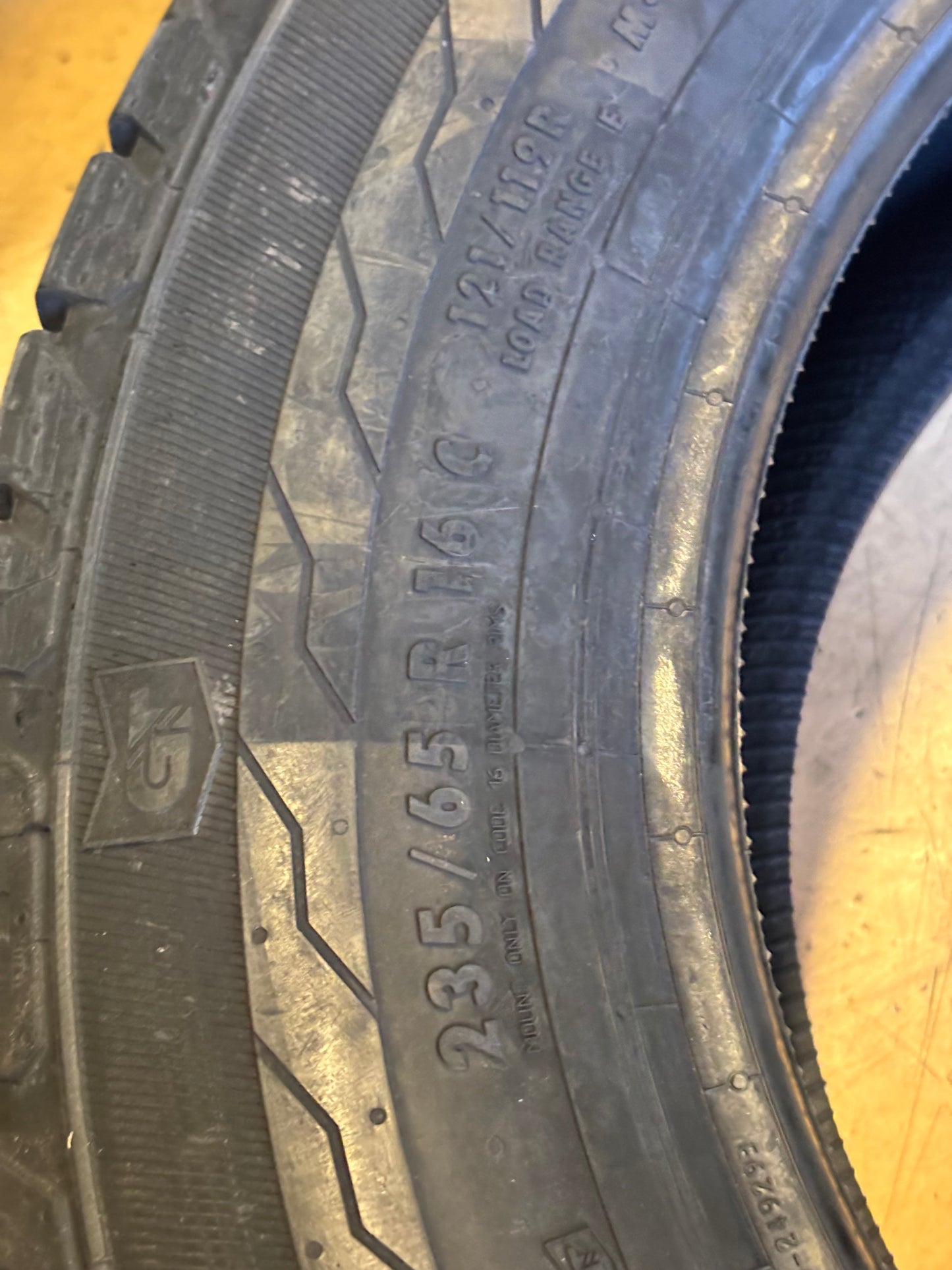 GENERAL GRABBER HD 235 65 16 121R LRE 10 PLY VAN TIRE 04507260000