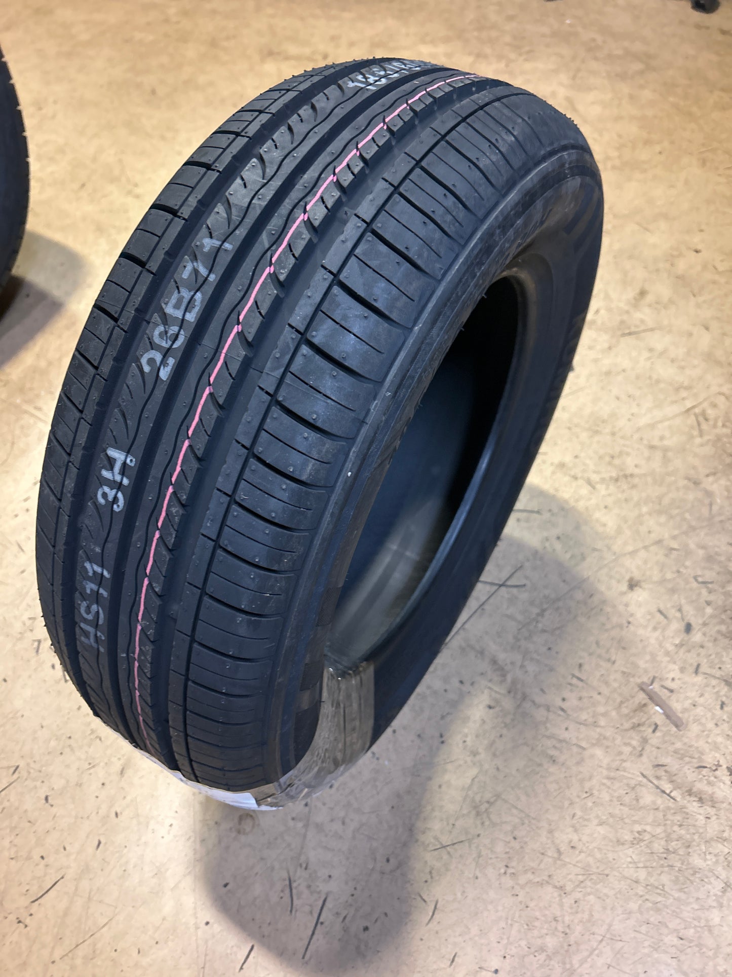 2 KUMHO SOLUS HS11 BSW P 185 60 13 80H HIGHWAY TIRE 2247043