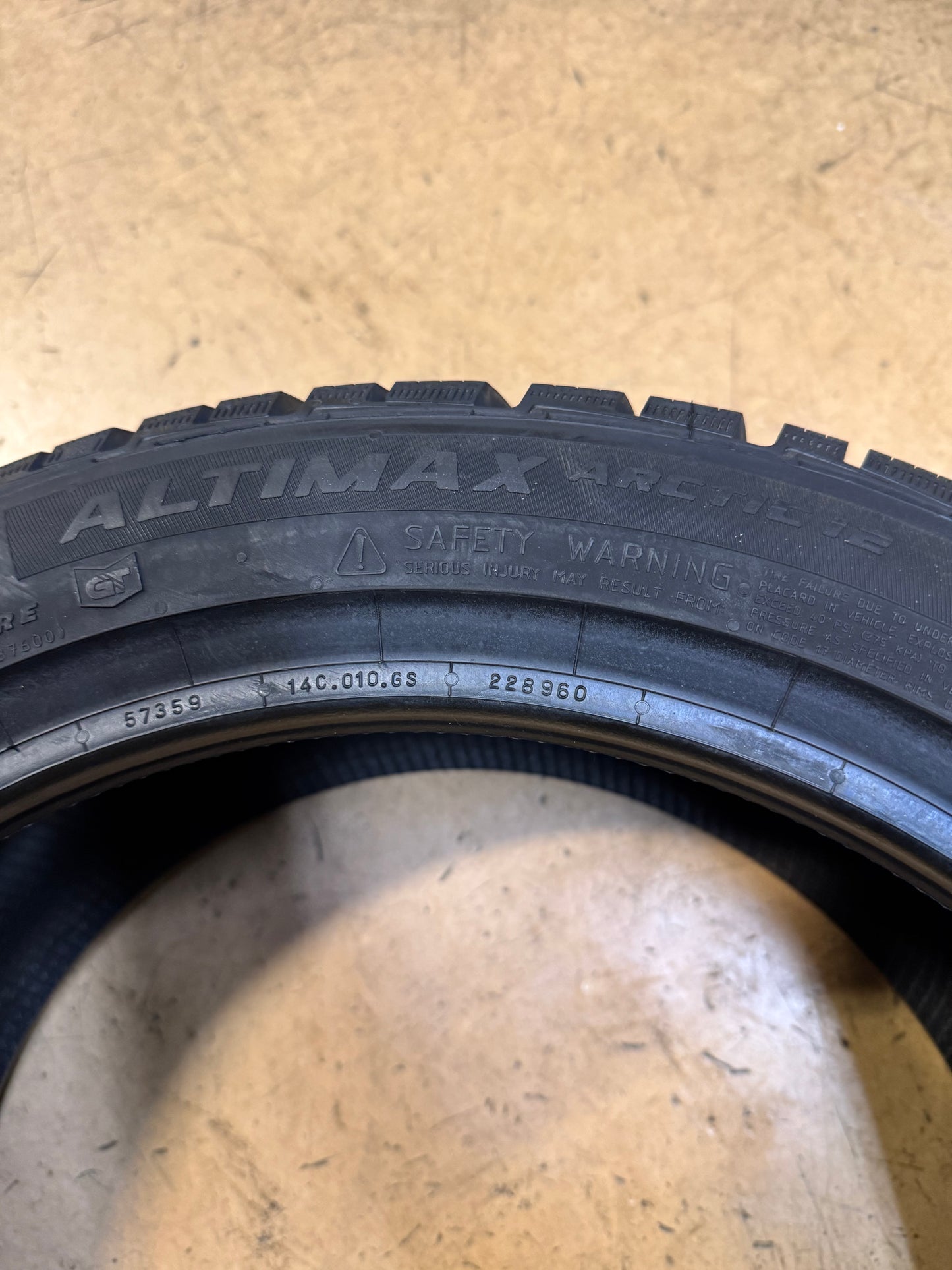 GENERAL ALTIMAX ARCTIC 12 BSW P 215 45 17 91T XL WINTER TIRE 15502990000