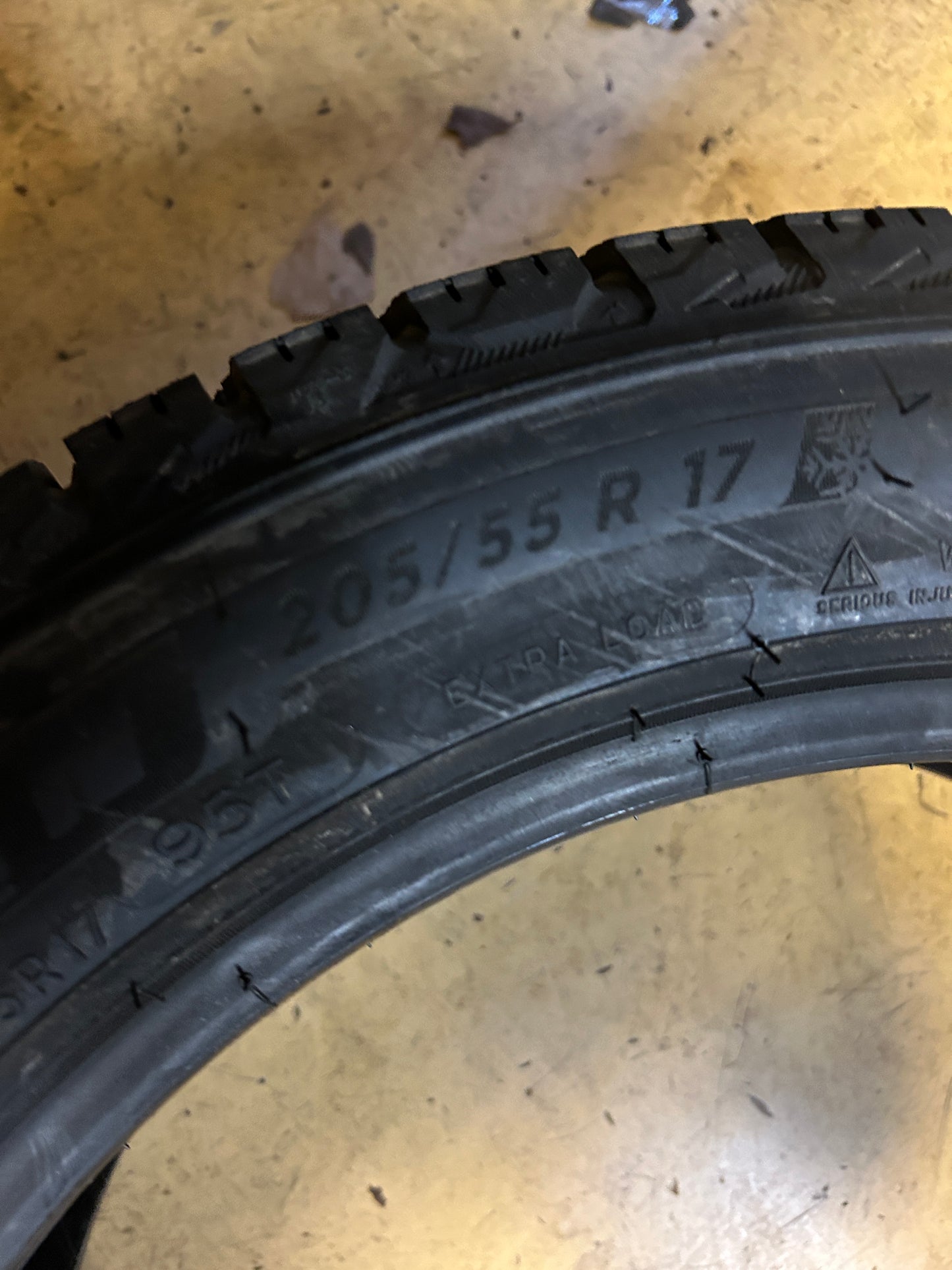 MICHELIN X-ICE SNOW BSW P 205 55 17 95T XL WINTER TIRE 23245