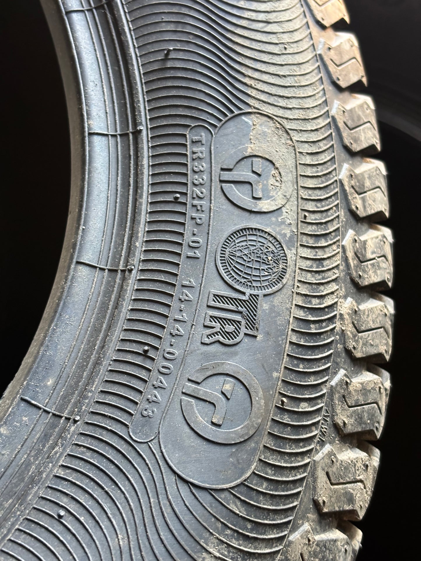 OTR GRASSMASTER BSW 25 8.5 14 6PLY LAWN TIRE T8062585014FP