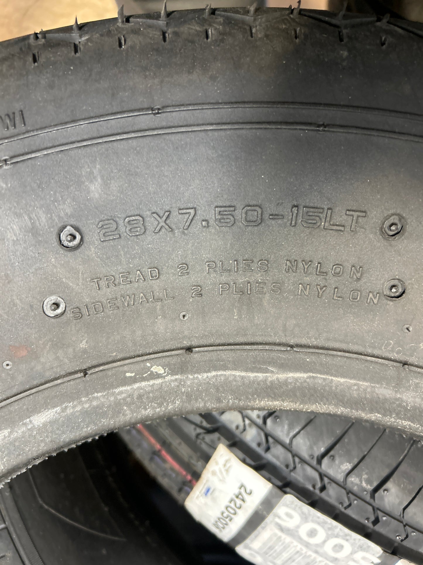 NOS MICKEY THOMPSON SPORTSMAN FRONT BSW LT 28X7.50-15 TIRE 90000000595