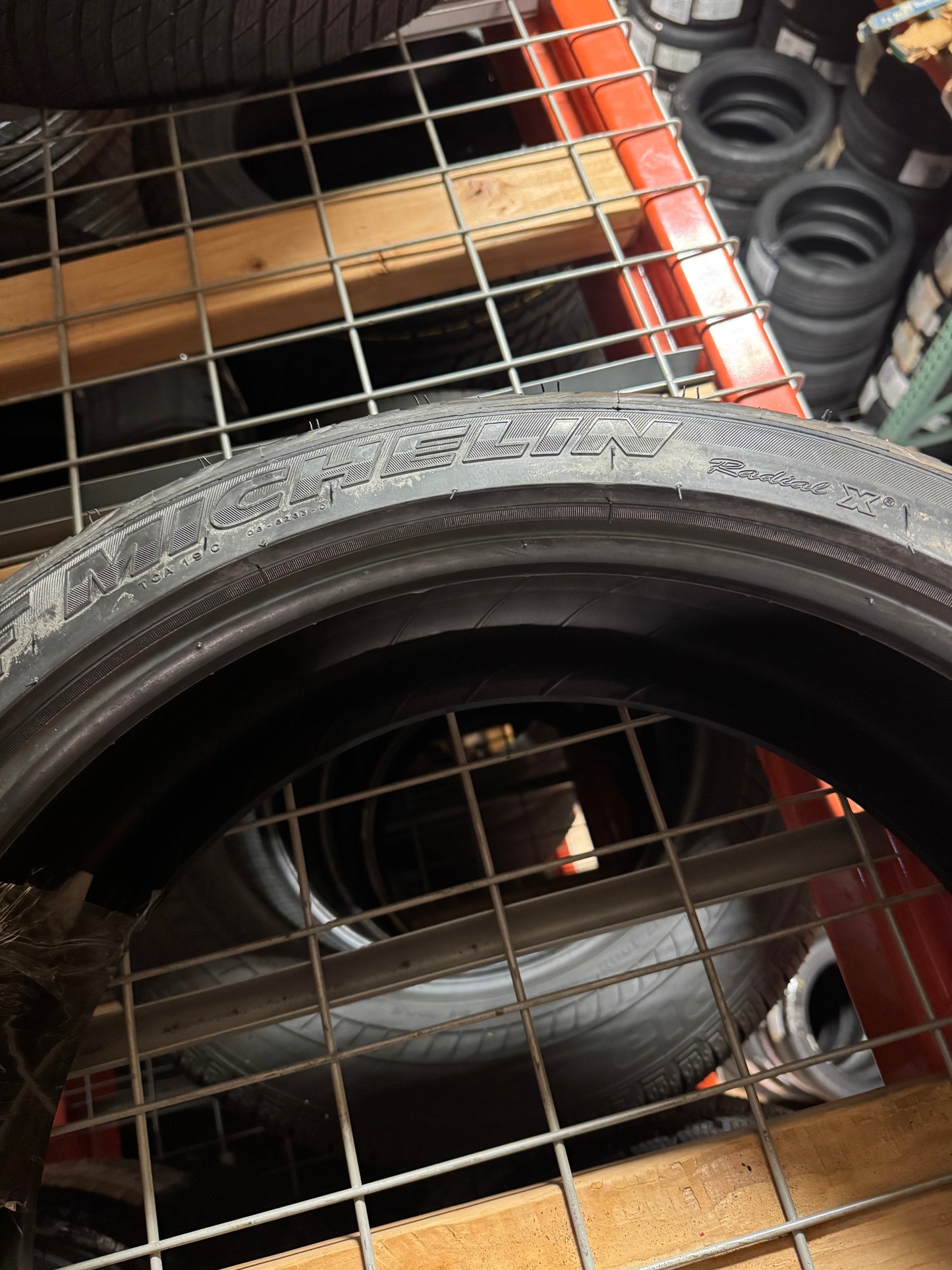 2 NOS MICHELIN PILOT SPORT BSW P 225 40 19 UHP TIRE 0077216