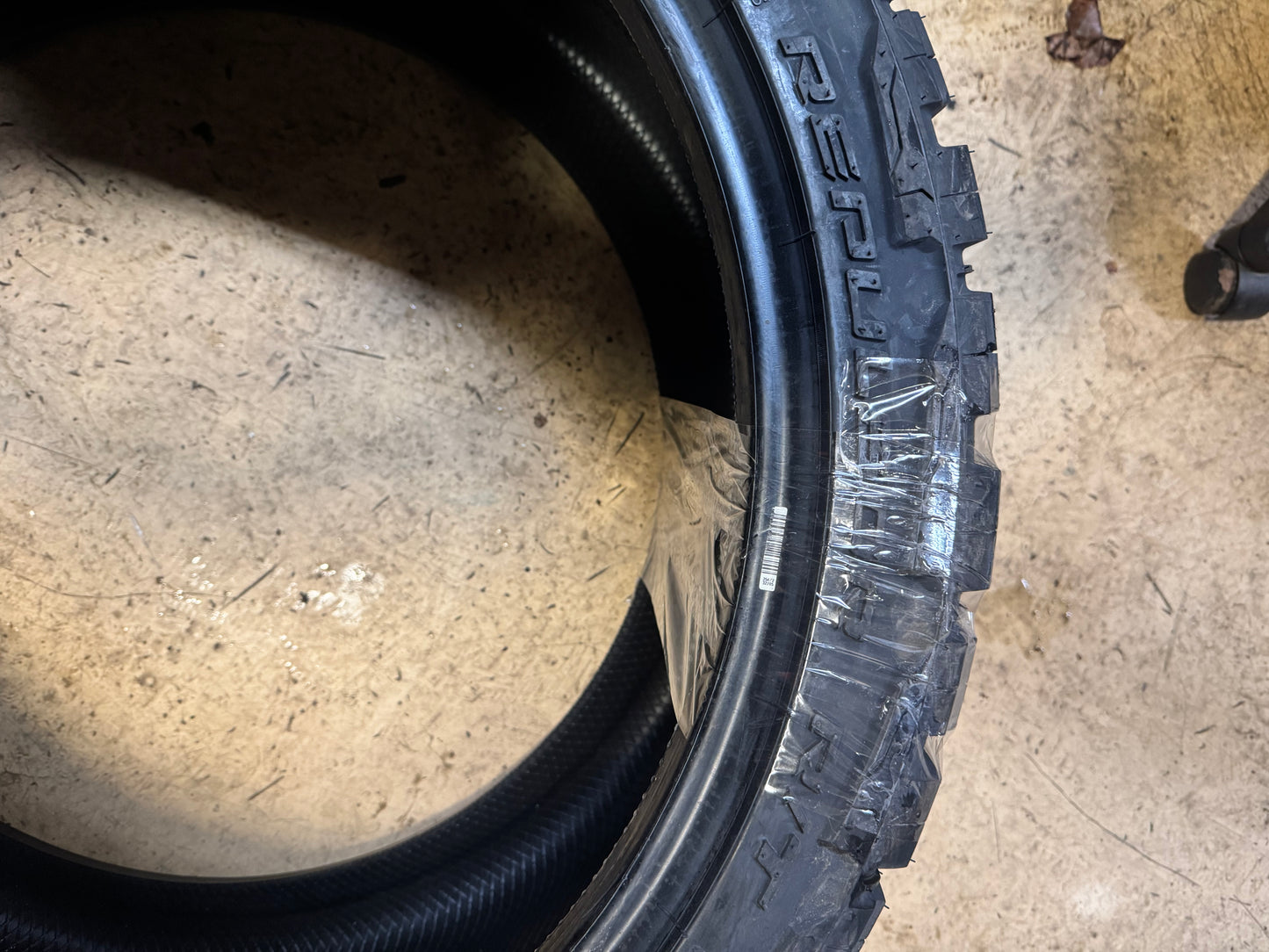 RBP REPULSOR R/T BSW LT 33 13.5 24 102Q 12PLY RUGGED TERRAIN TIRE RBPSTRT24135010