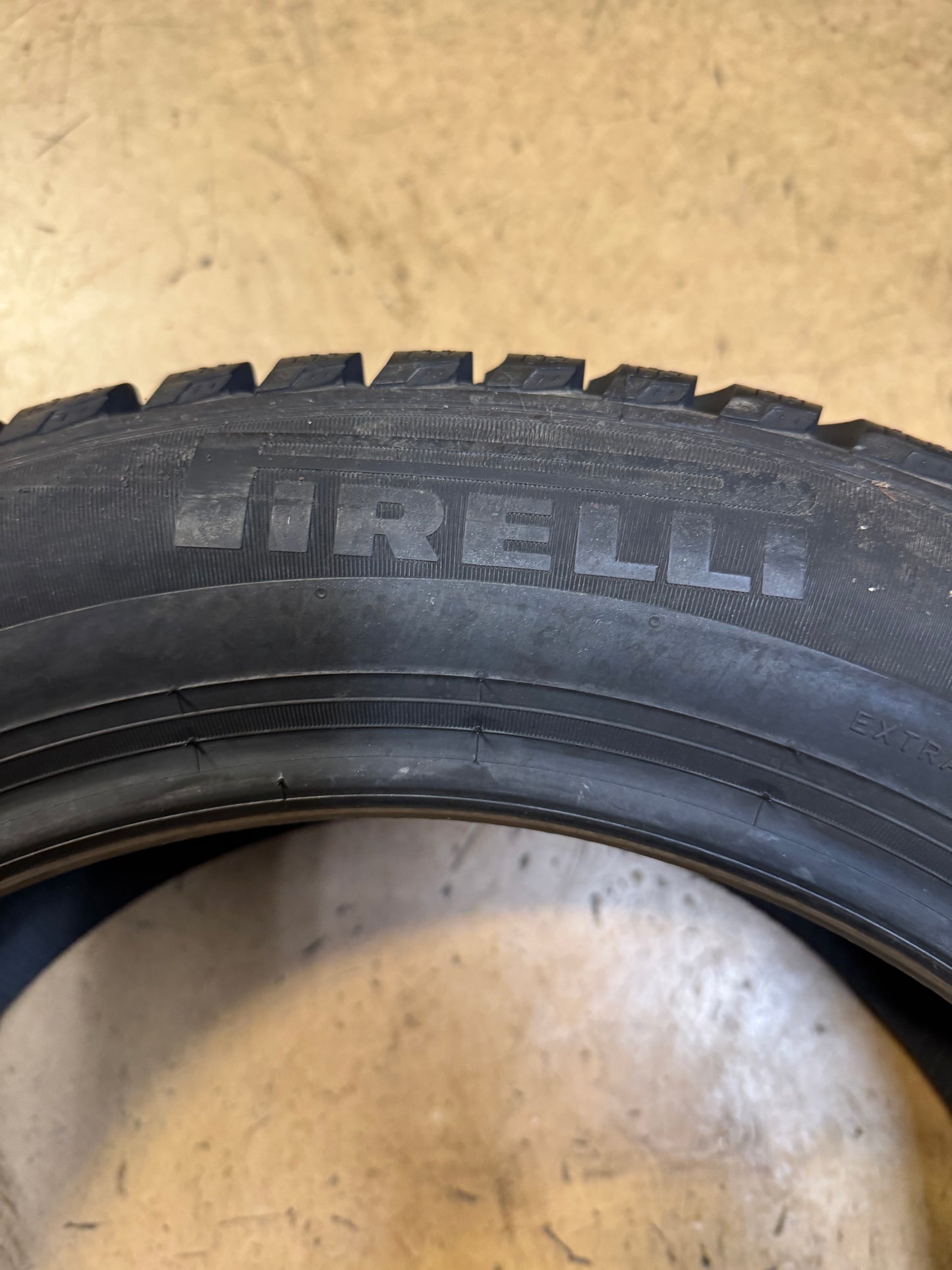 PIRELLI CINTURATO WINTER BSW P 195 55 16 91H TIRE 2688200