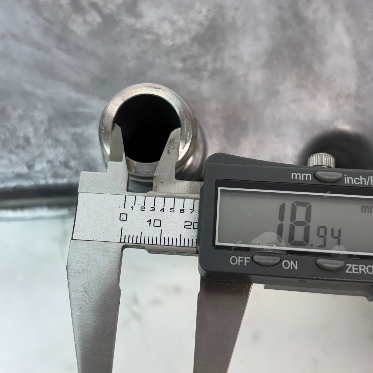 UNBRANDED 6 BOLT SHALLOW VALVE COVER