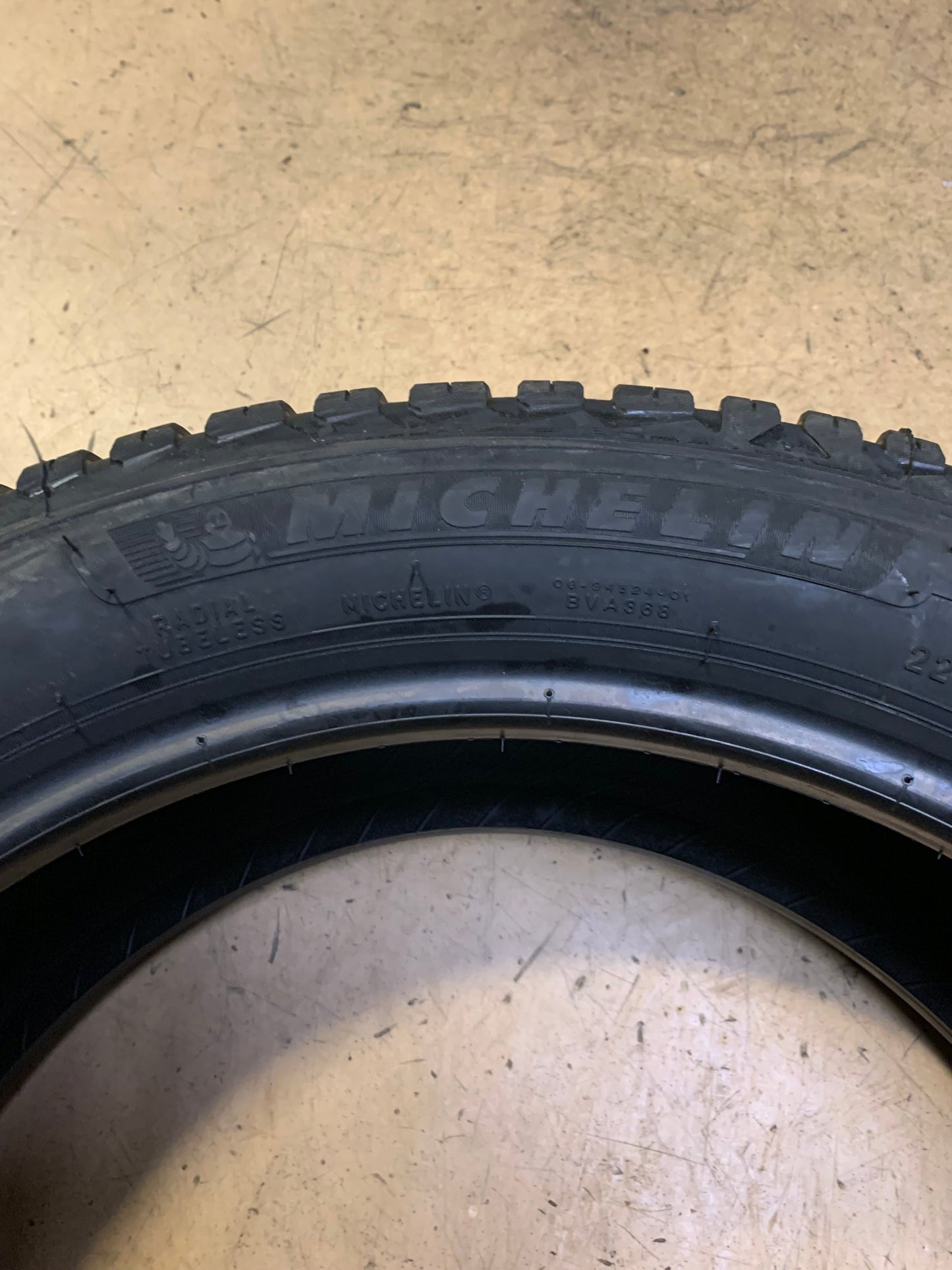MICHELIN CROSSCLIMATE 2 BSW P 225 50 18 95H ALL SEASON TIRE 29568