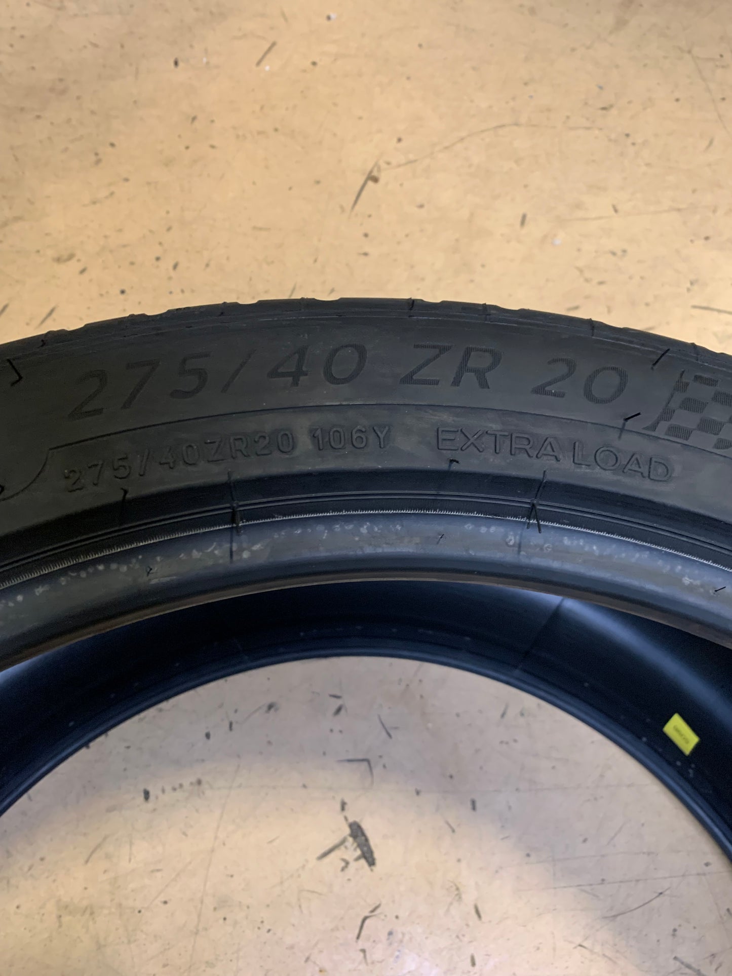 MICHELIN PILOT SPORT ALL SEASON 4 BSW P 275 40 20 106Y XL ALL SEASON TIRE 03133