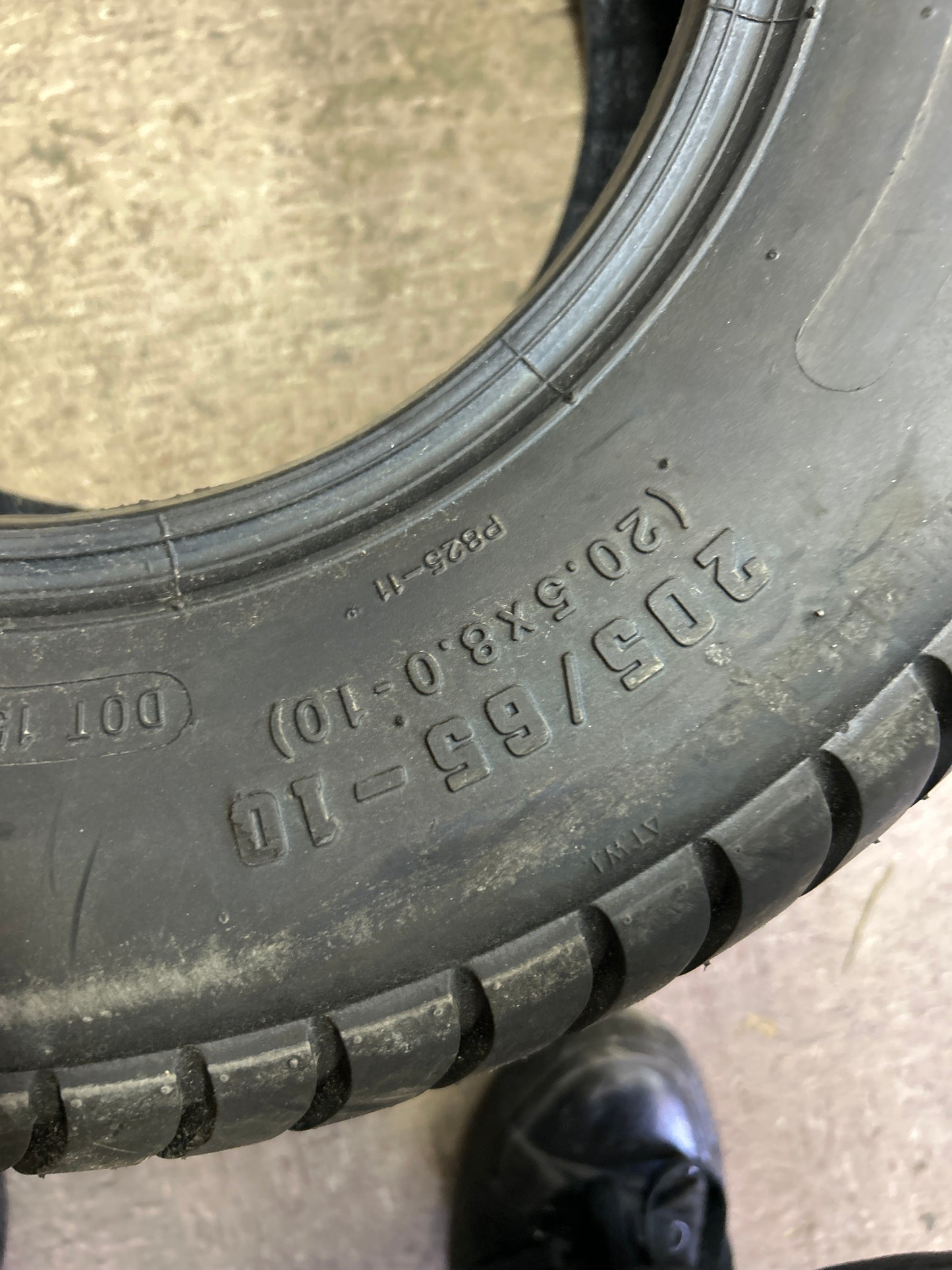 HI-RUN P825 BSW 205 65 10 6PLY GOLF CART TIRE WD1363