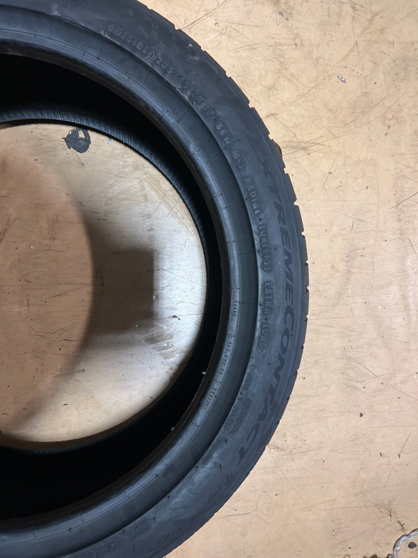 2 NEW CONTINENTAL EXTREME CONTACT DWS06 PLUS P 205 45 17 88W XL ALL SEASON TIRES 15572630000