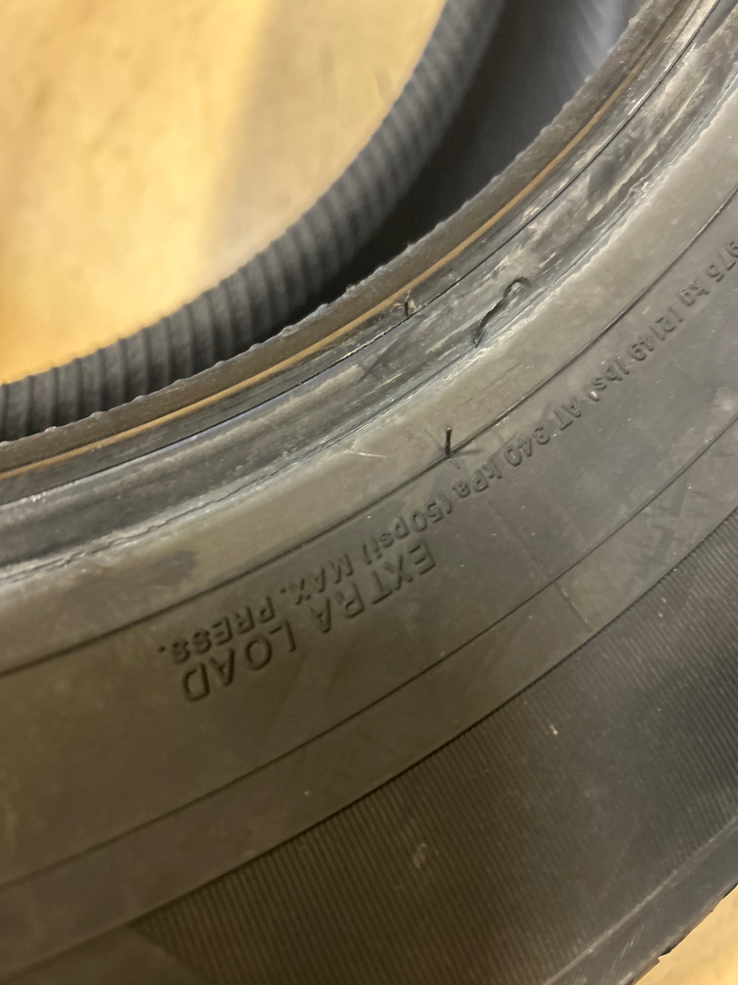 2 YOKOHAMA AVID ASCEND GT BSW P 235 60 18 107V ALL SEASON TIRE 110132756