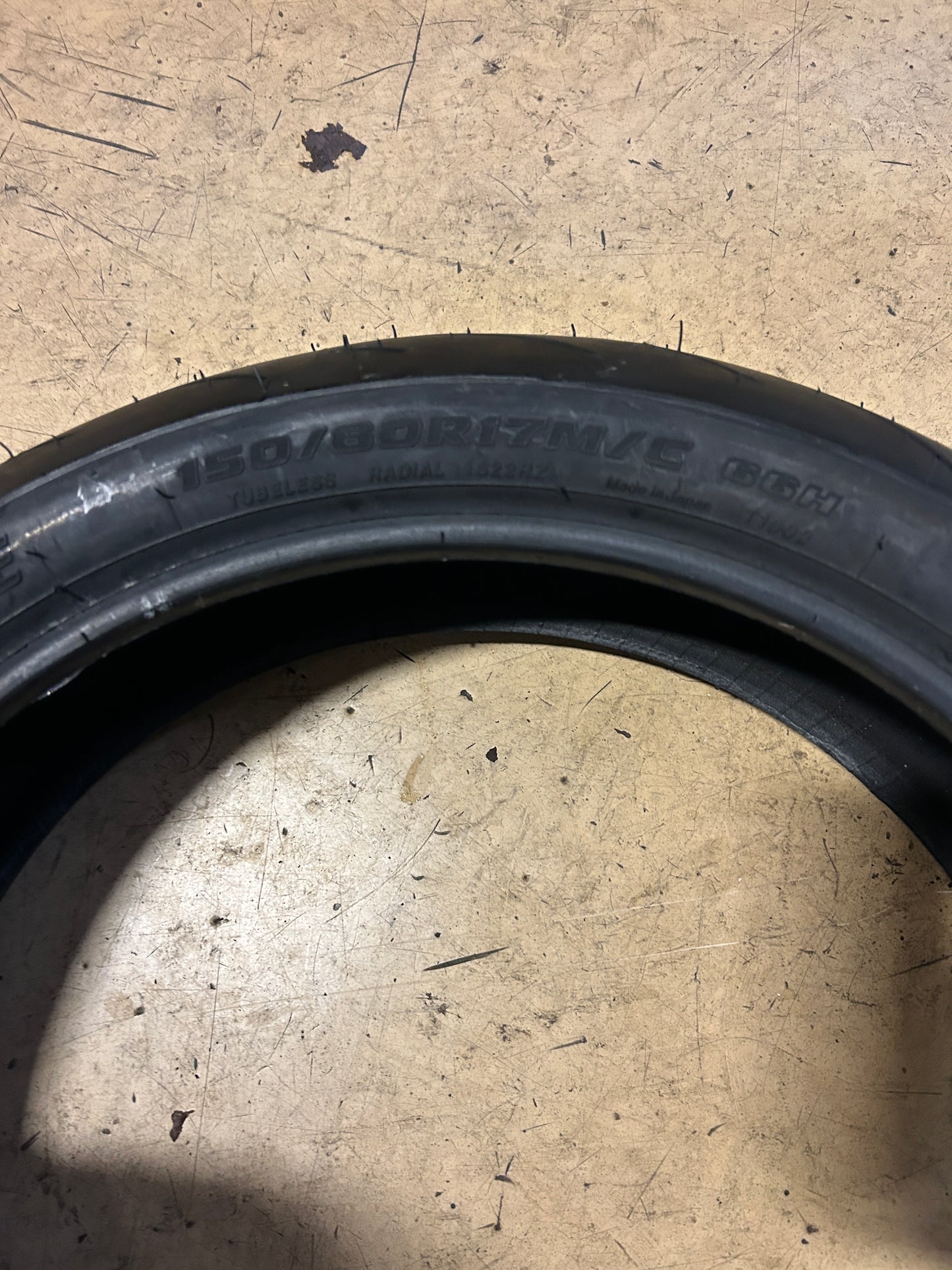 BRIDGESTONE BATTLAX HYPERSPORT S22 150 60 17 66H REAR MOTORCYCLE TIRE 11624