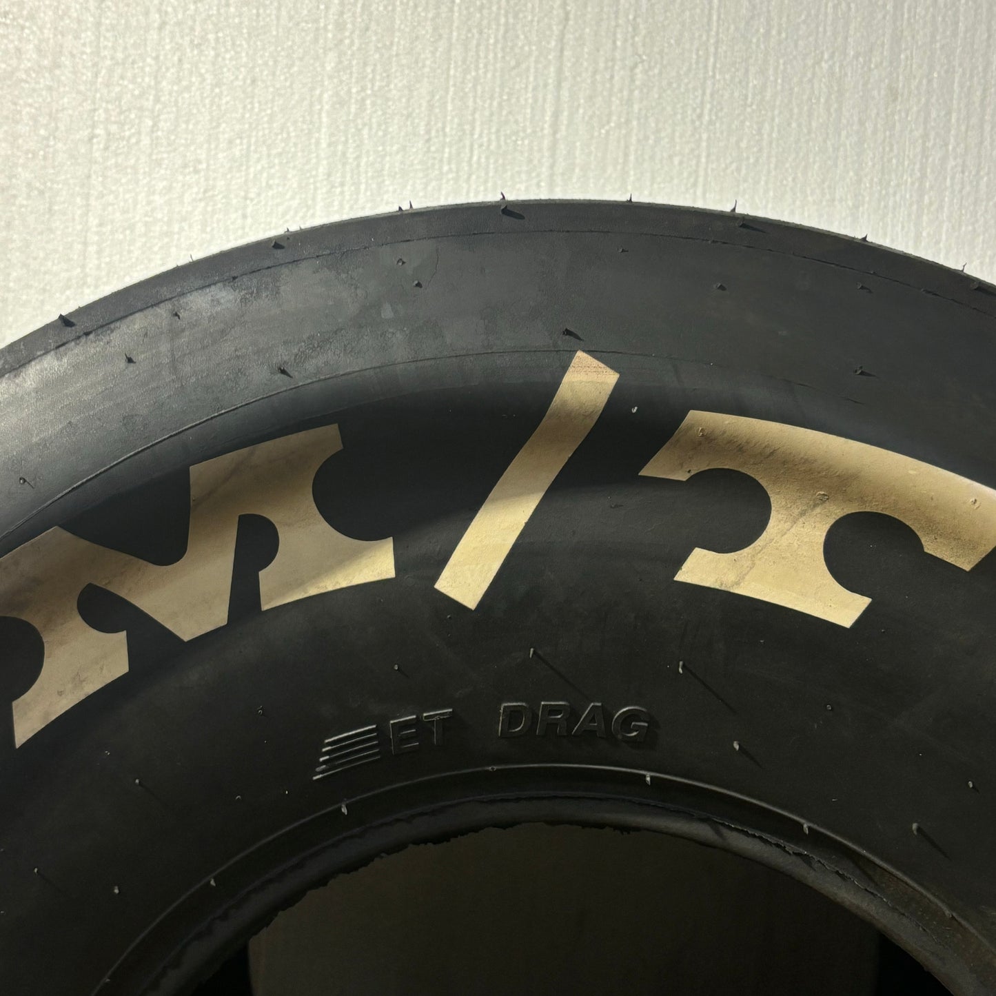 2 MICKEY THOMPSON ET WL DRAG 33 16.5 15S 105-1/2" DRAG TIRES 90000000888
