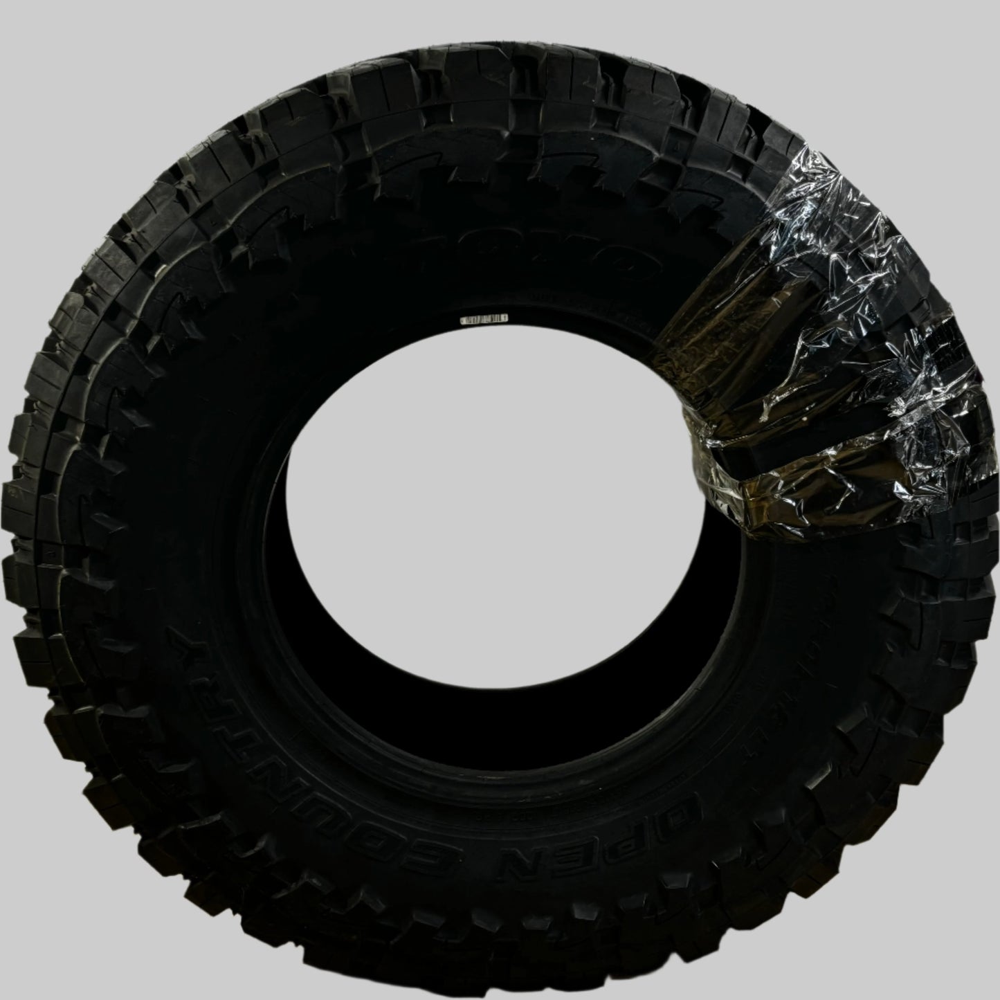(KSL ONLY) TOYO OPEN COUNTRY MT LT 38 13.5 18 126Q LRD 8 PLY MUD TERRAIN TIRE 560380