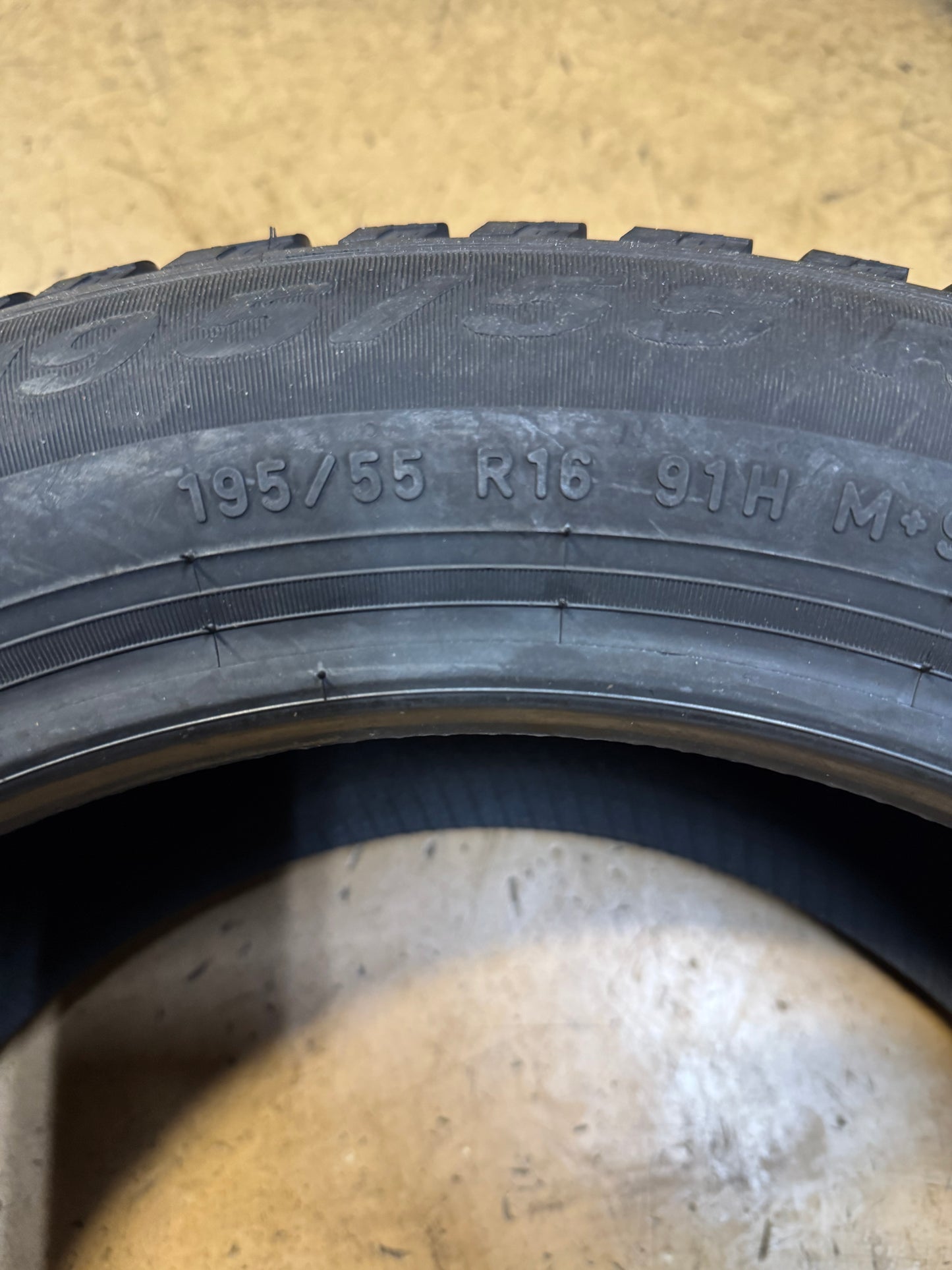 PIRELLI CINTURATO WINTER BSW P 195 55 16 91H TIRE 2688200