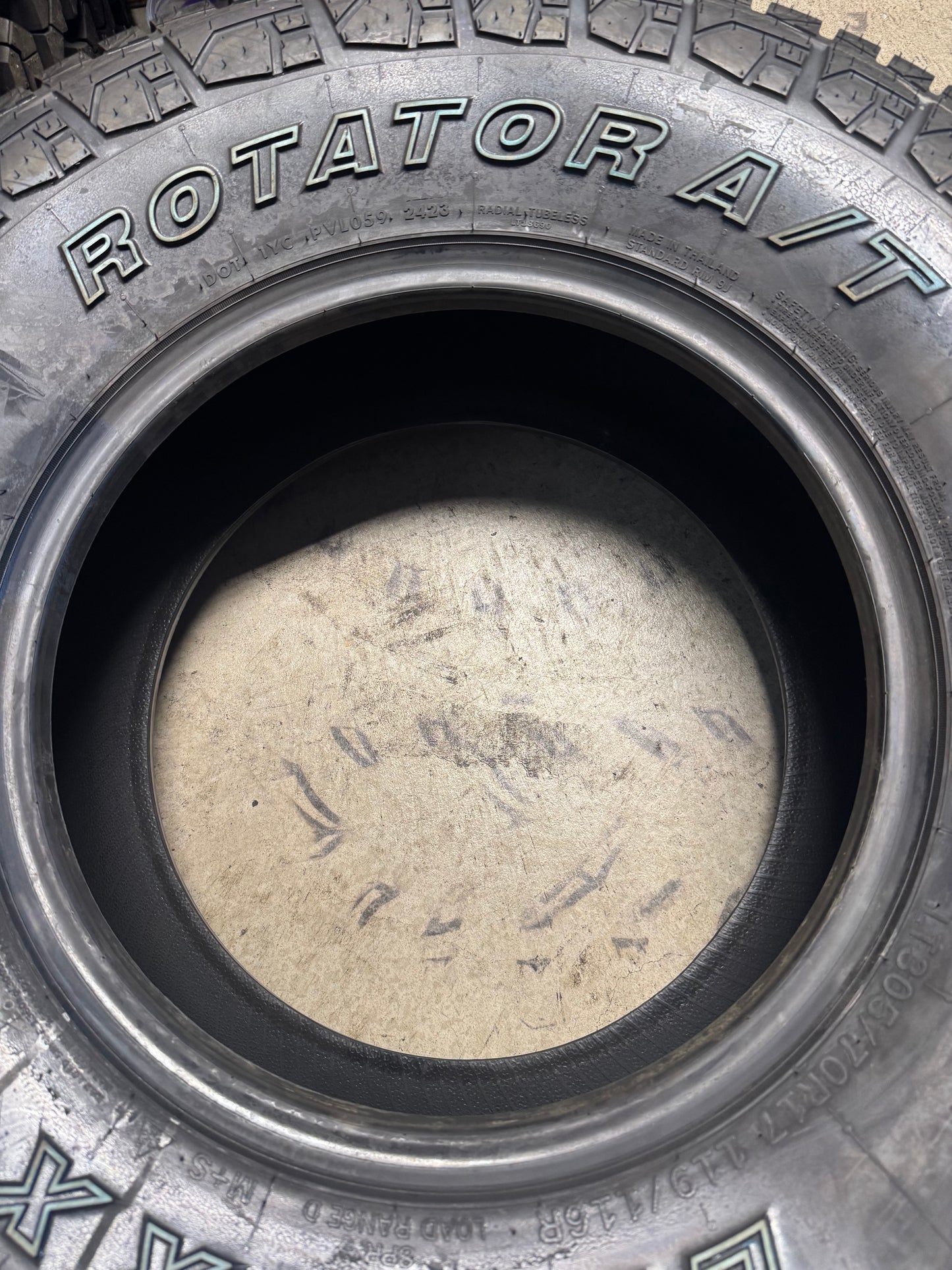 2 EVOLUXX ROTATOR A/T OWL LT 305 70 17 119/116R 8PLY ALL TERRAIN TIRE 221021101