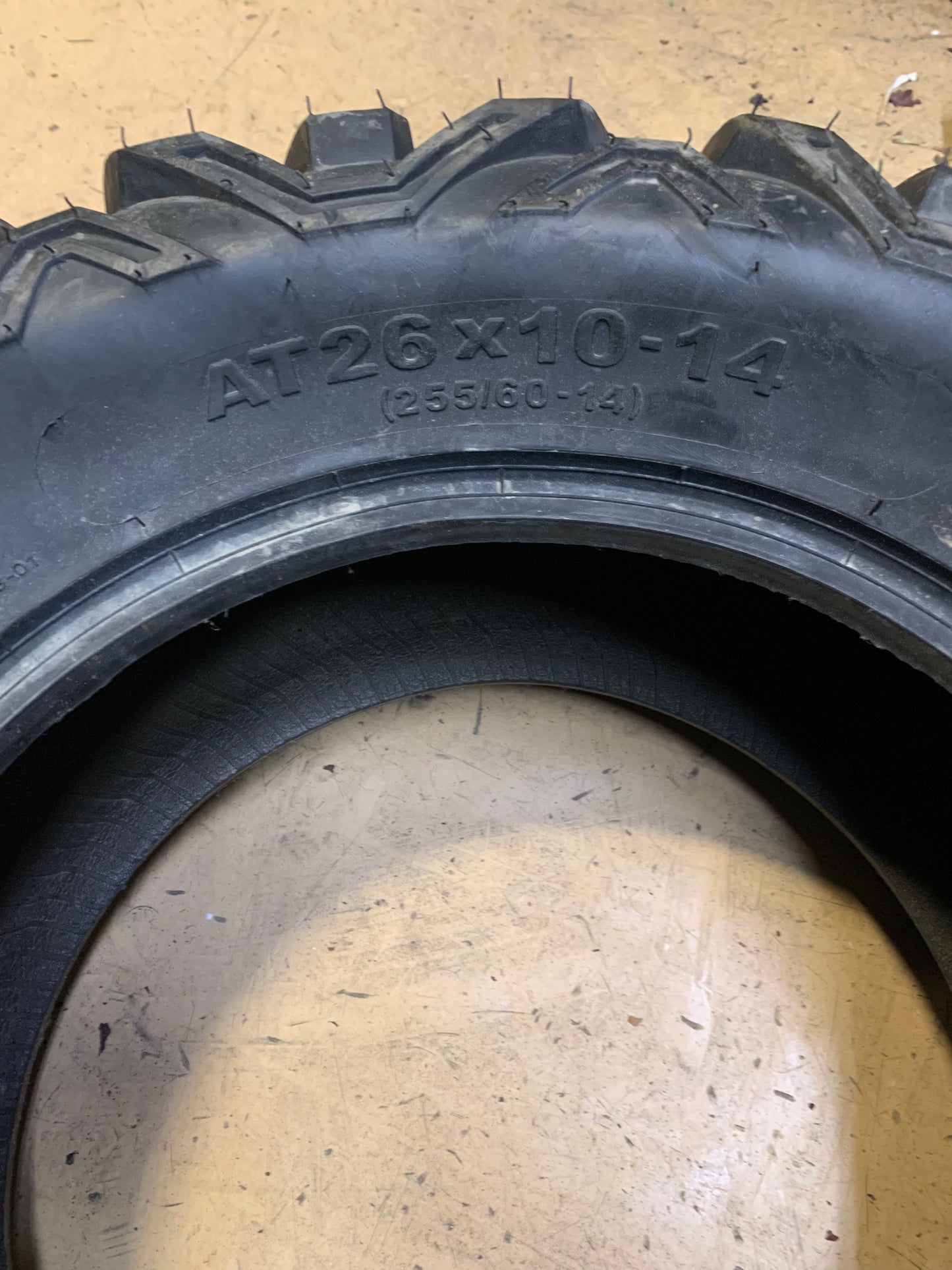 NOS QIND X-CROSS COUNTRY BSW AT 26 10 14 53N 6PLY ATV/UTV TIRE 261014