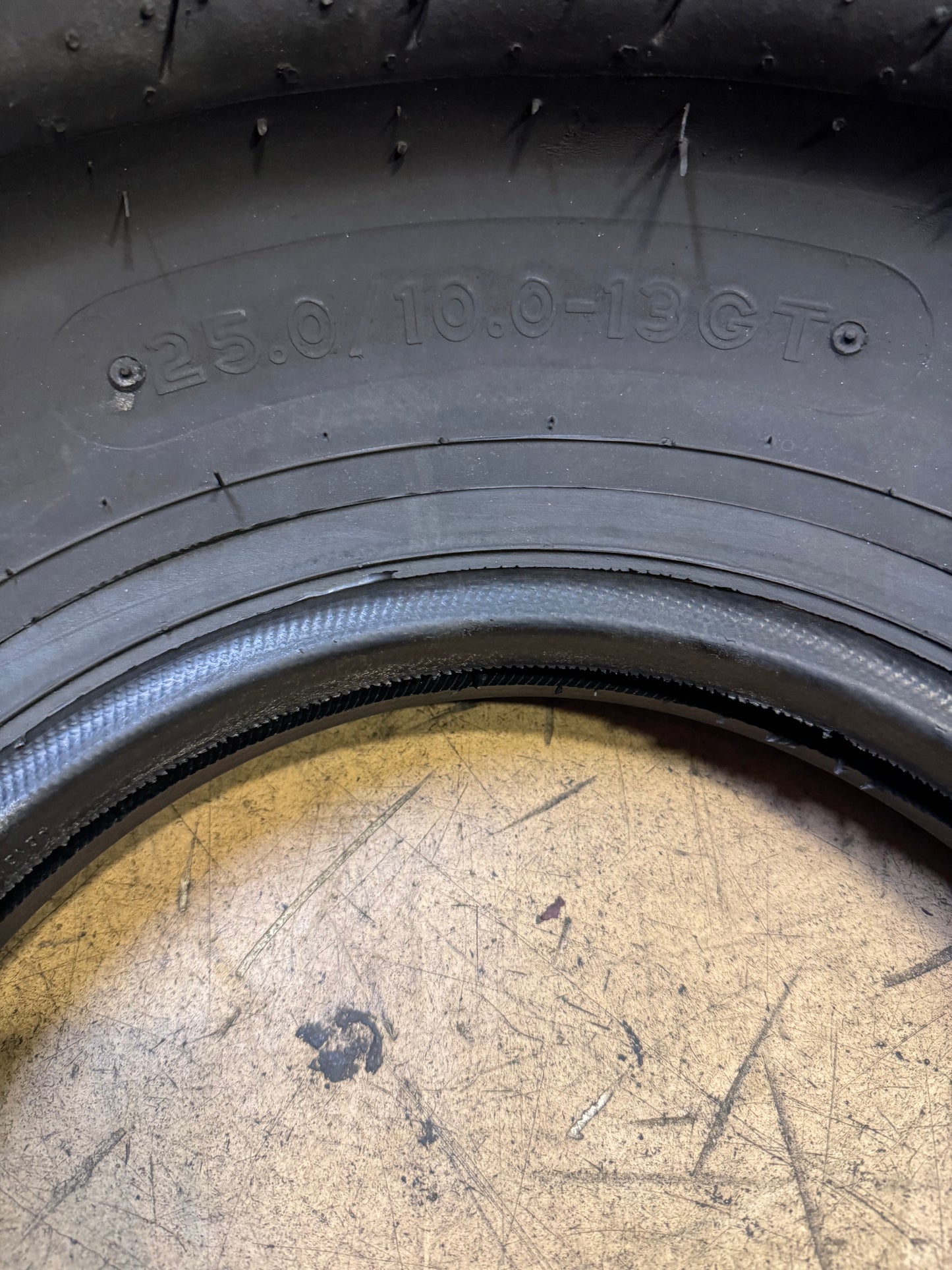 2 AMERICAN RACER SD-38 RWL 25 10 13 RACING TIRE J43FN