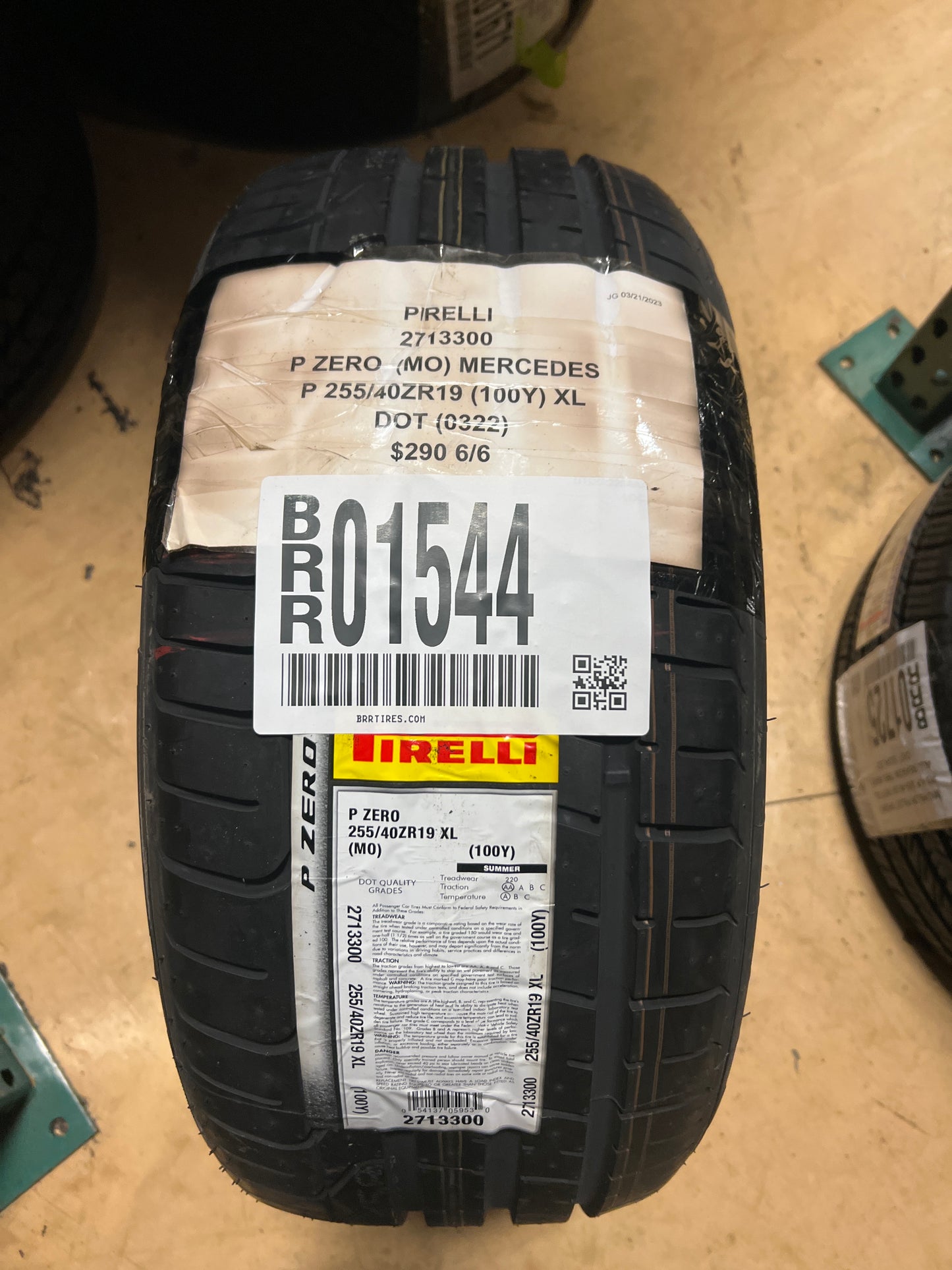 PIRELLI P ZERO (MO) MERCEDES P 255 40 19 100Y XL SUMMER TIRE 2713300