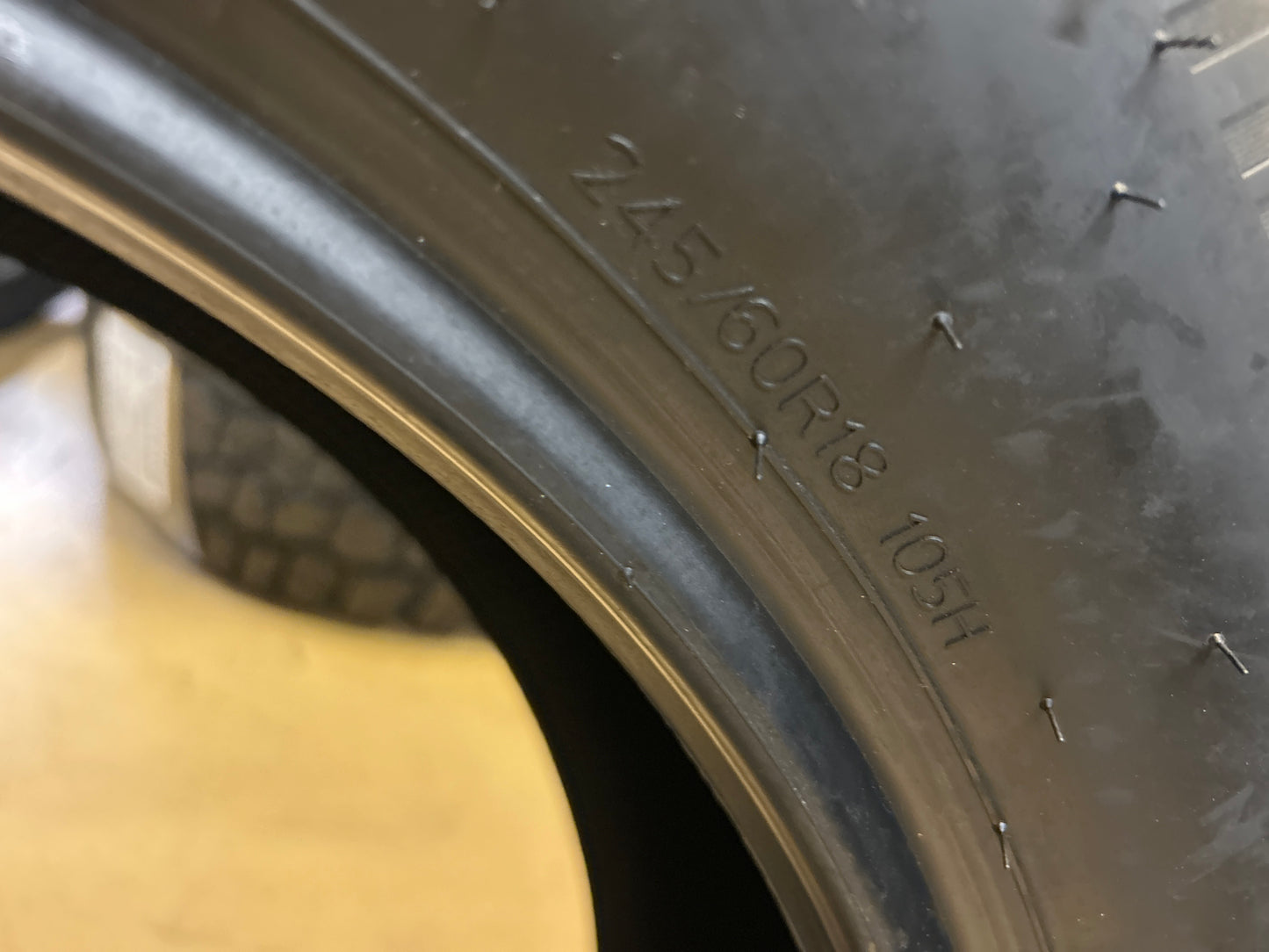 2 HANKOOK WEATHERFLEX GT H755A P 245 60 18 105H ALL TERRAIN TIRE 1036118