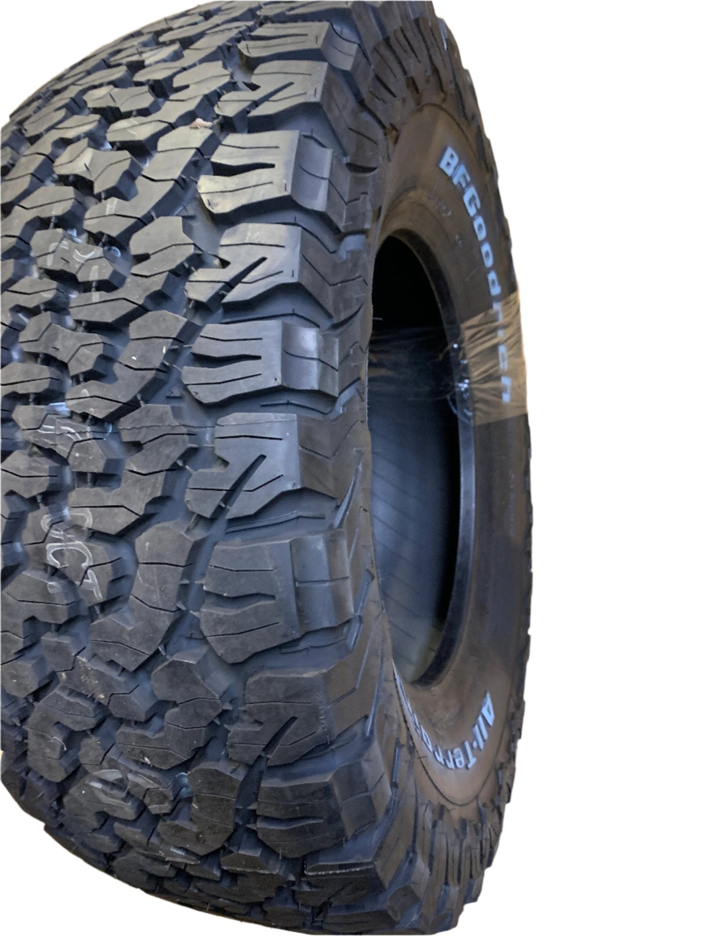 BFGOODRICH ALL TERRAIN T/A KO2 RWL LT 305 65 17 121/118R 10PLY HIGHWAY TERRAIN TIRE 00819