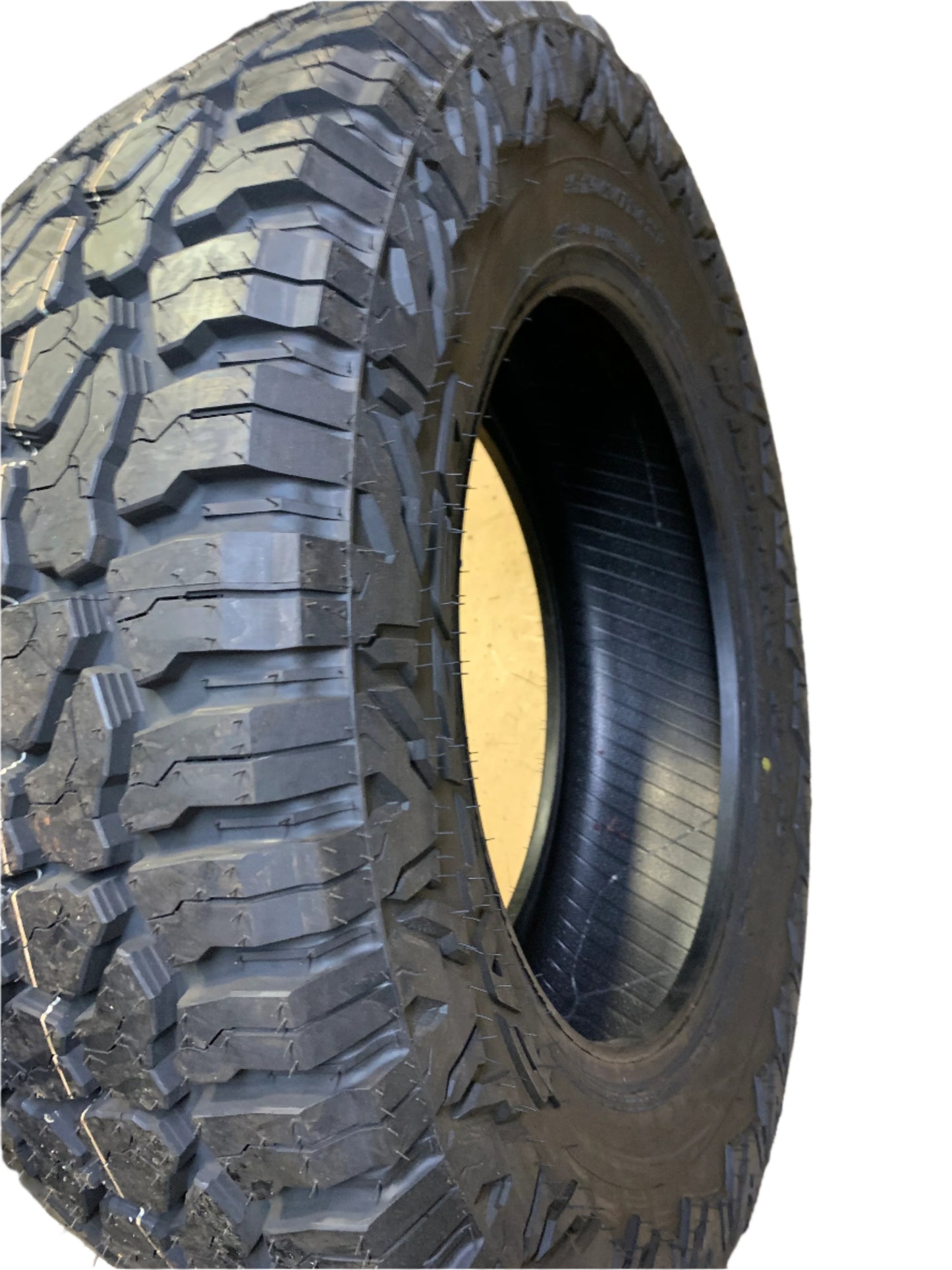 FALKEN WILDPEAK R/T01 BSW LT 35 11.5 20 120R 8PLY LIGHT TRUCK TIRE 28757654