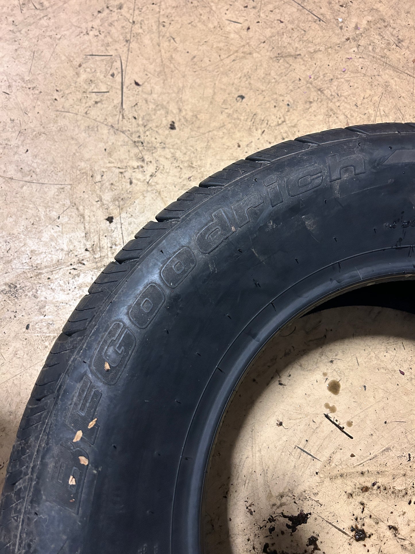 BFGOODRICH ADVANTAGE CONTROL BSW P 235 65 16 103H ALL SEASON TIRE 28566