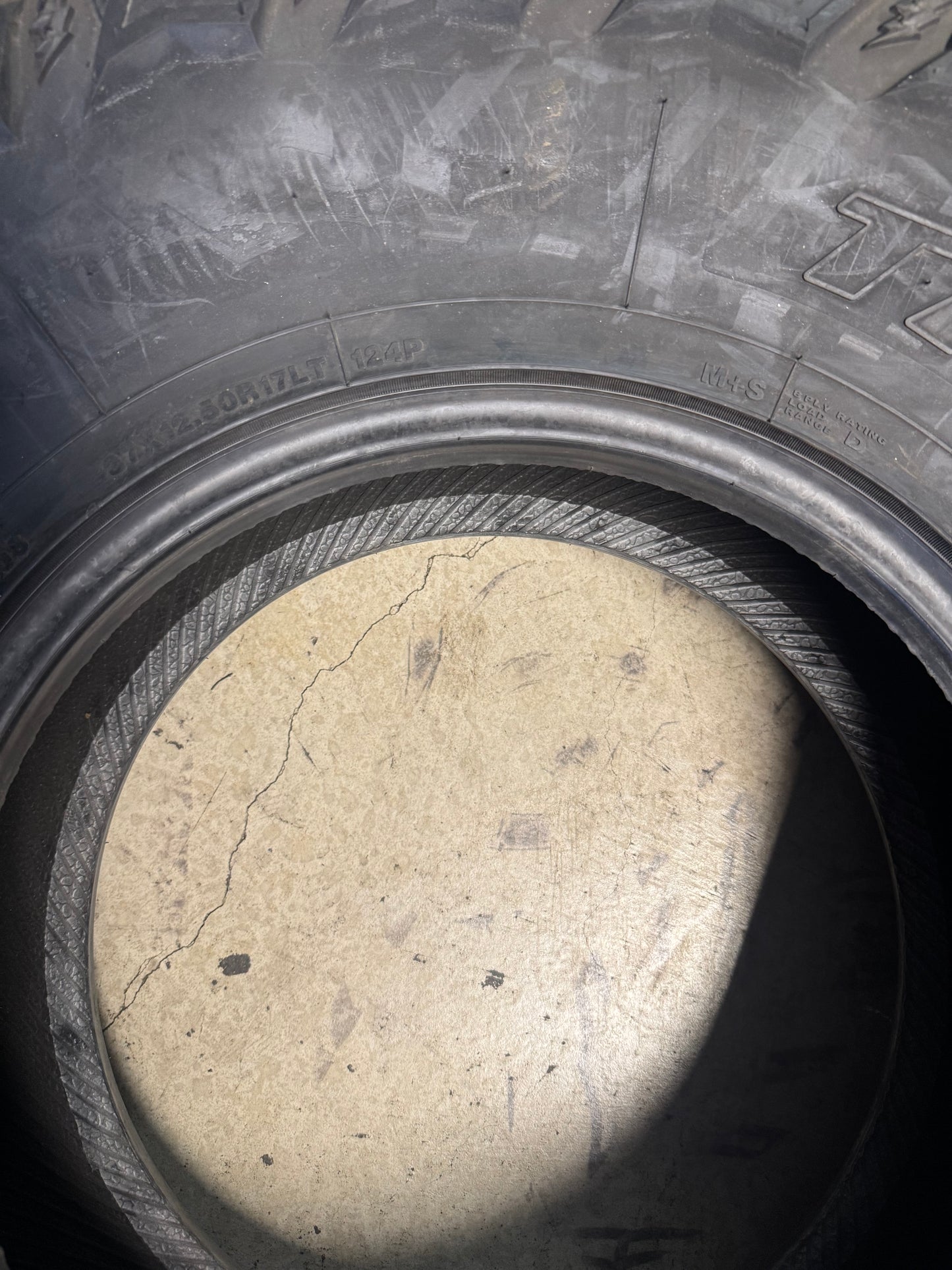 NOS THUNDERER TRAC GRIP M/T R408 BSW LT 37 12.5 17 124P 8PLY MUD TERRAIN TIRE TH2302