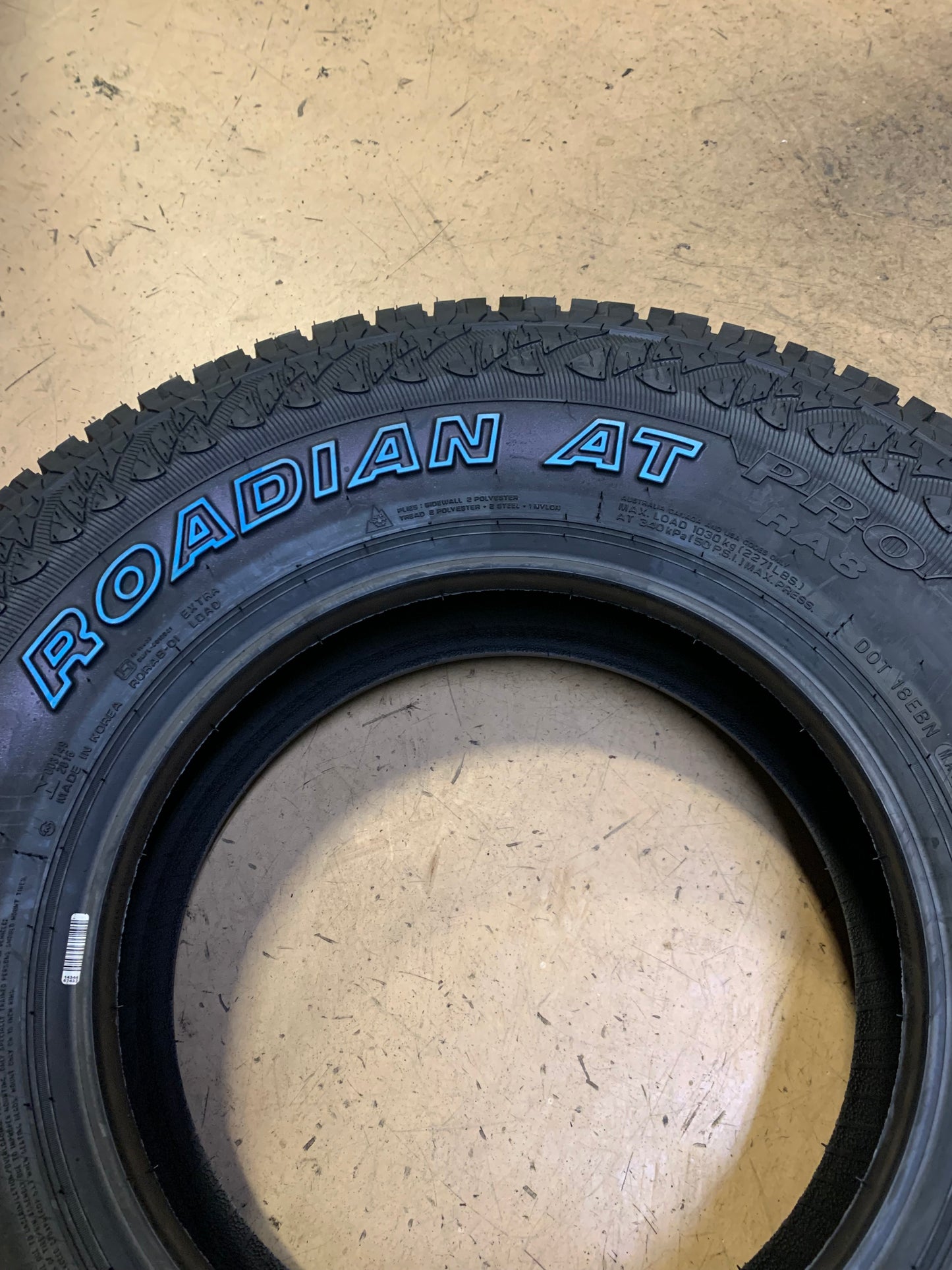 NEXEN ROADIAN AT PRO RA8 OWL P 235 75 15 109S XL ALL TERRAIN TIRE 14392NXK