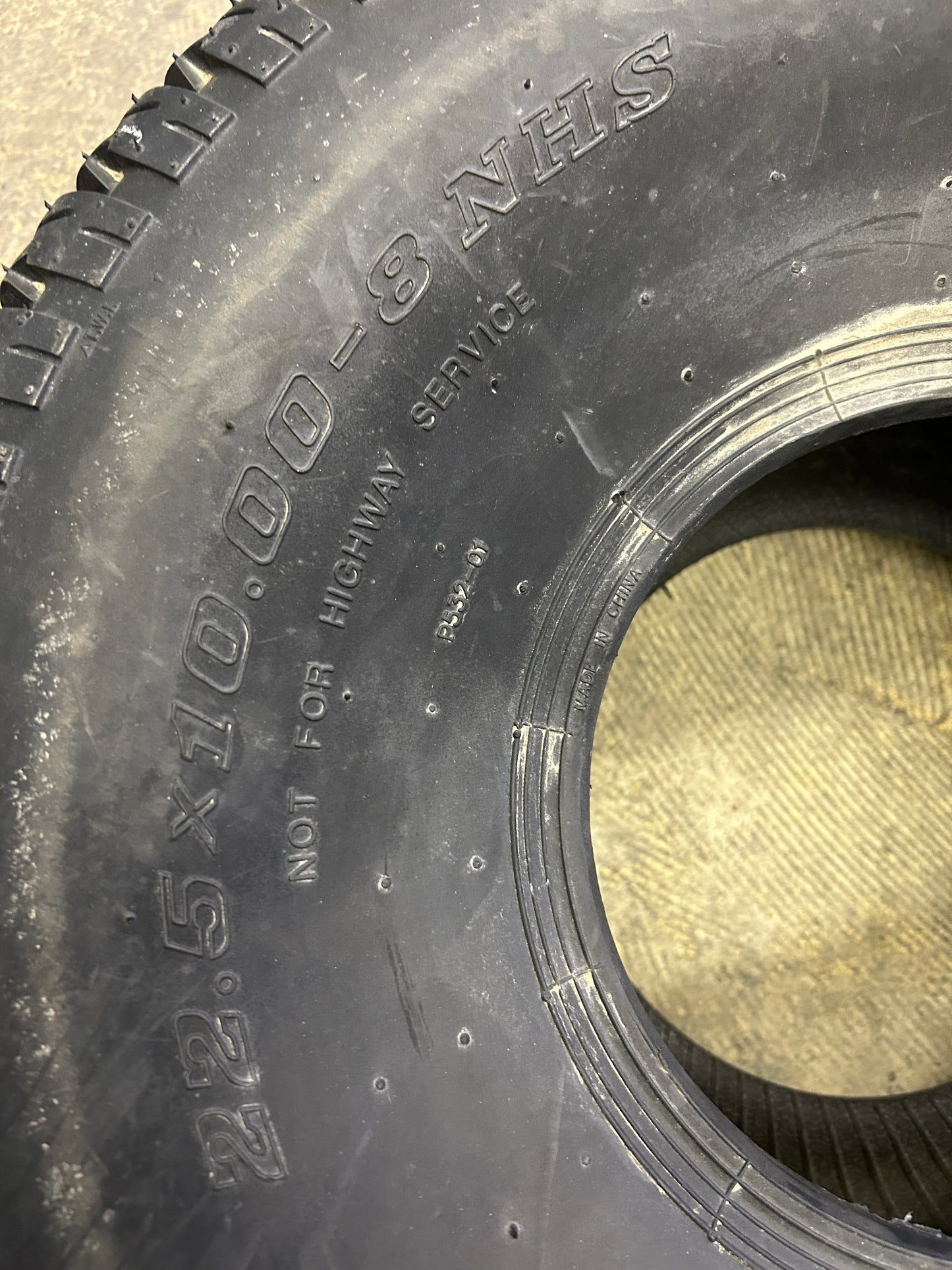 WANDA P532 BSW 22.5 10-00-8 4PLY LAWN TIRE P532WD3
