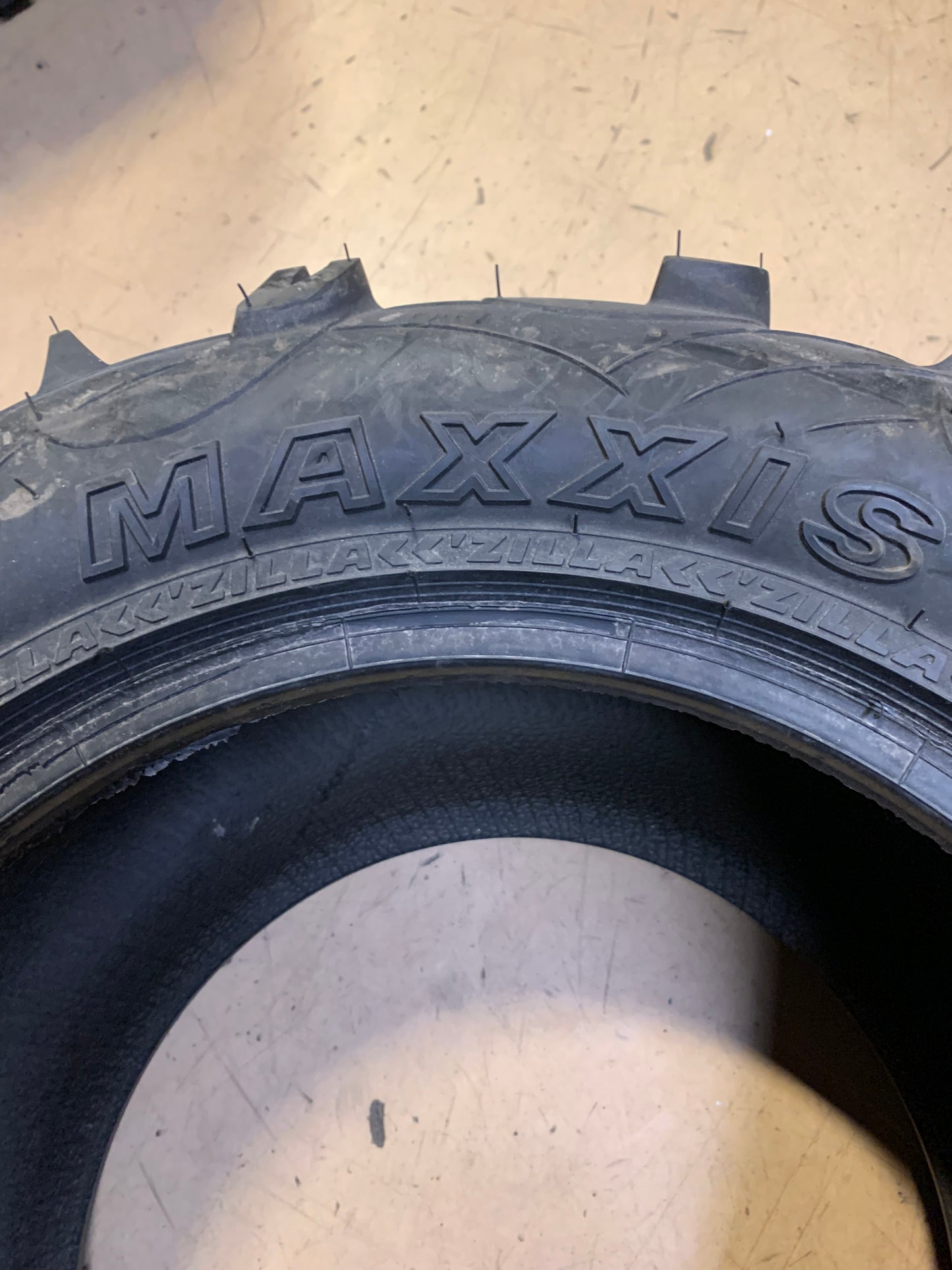 NOS MAXXIS ZILLA BSW AT 27 12 14 6PLY ATV/UTV TIRE TM00445100