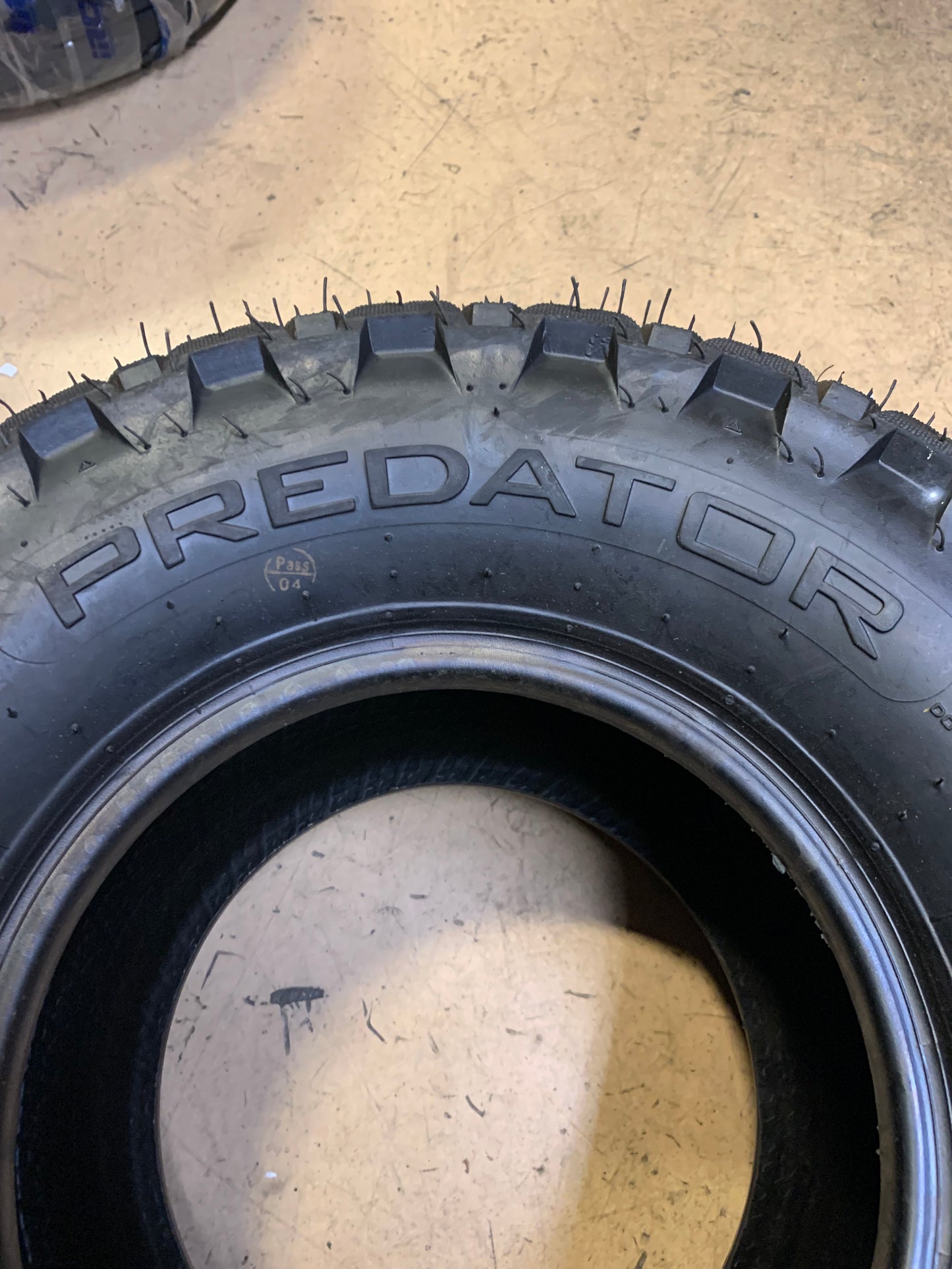 GTW PREDATOR A/T BSW AT 22 11 10 4PLY GOLF TIRE TIRE 20058