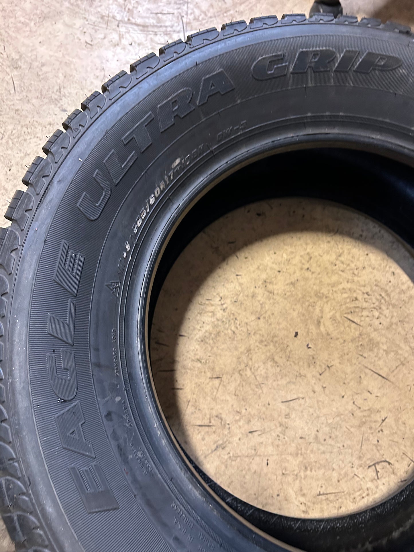 NOS GOODYEAR EAGLE ULTRA GRIP BSW P 265 60 17 108H WINTER TIRE 166043528