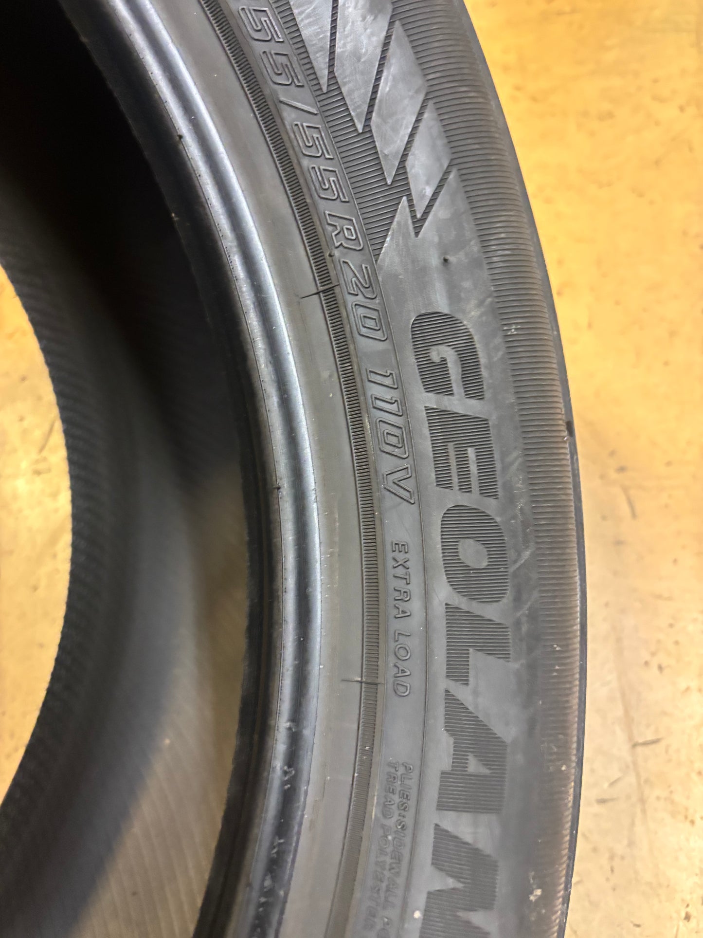 2 YOKOHAMA GEOLANDAR CV 4S GO61 P 255 55 20 110V XL ALL SEASON TIRE 110156132