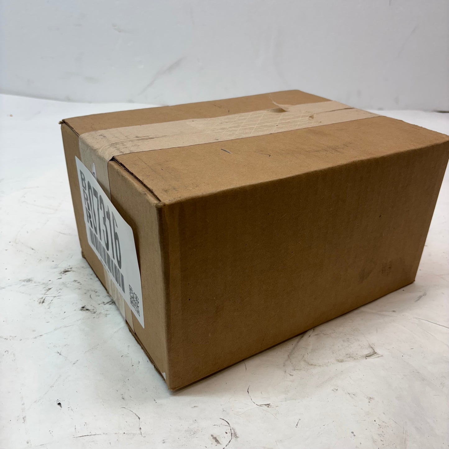 USED GENUINE PORSCHE 964 FRONT DRIVER AND PASSENGER HUB ASSEMBLY