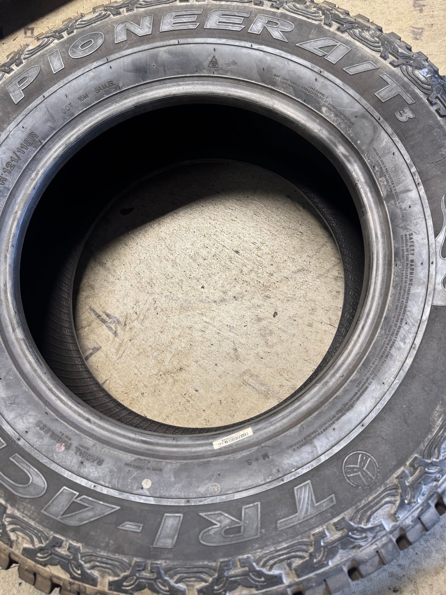 NOS TRI-ACE PIONEER A/T 3 BSW P 265 60 17 121/118R 10PLY ALL TERRAIN TIRE 1100026029