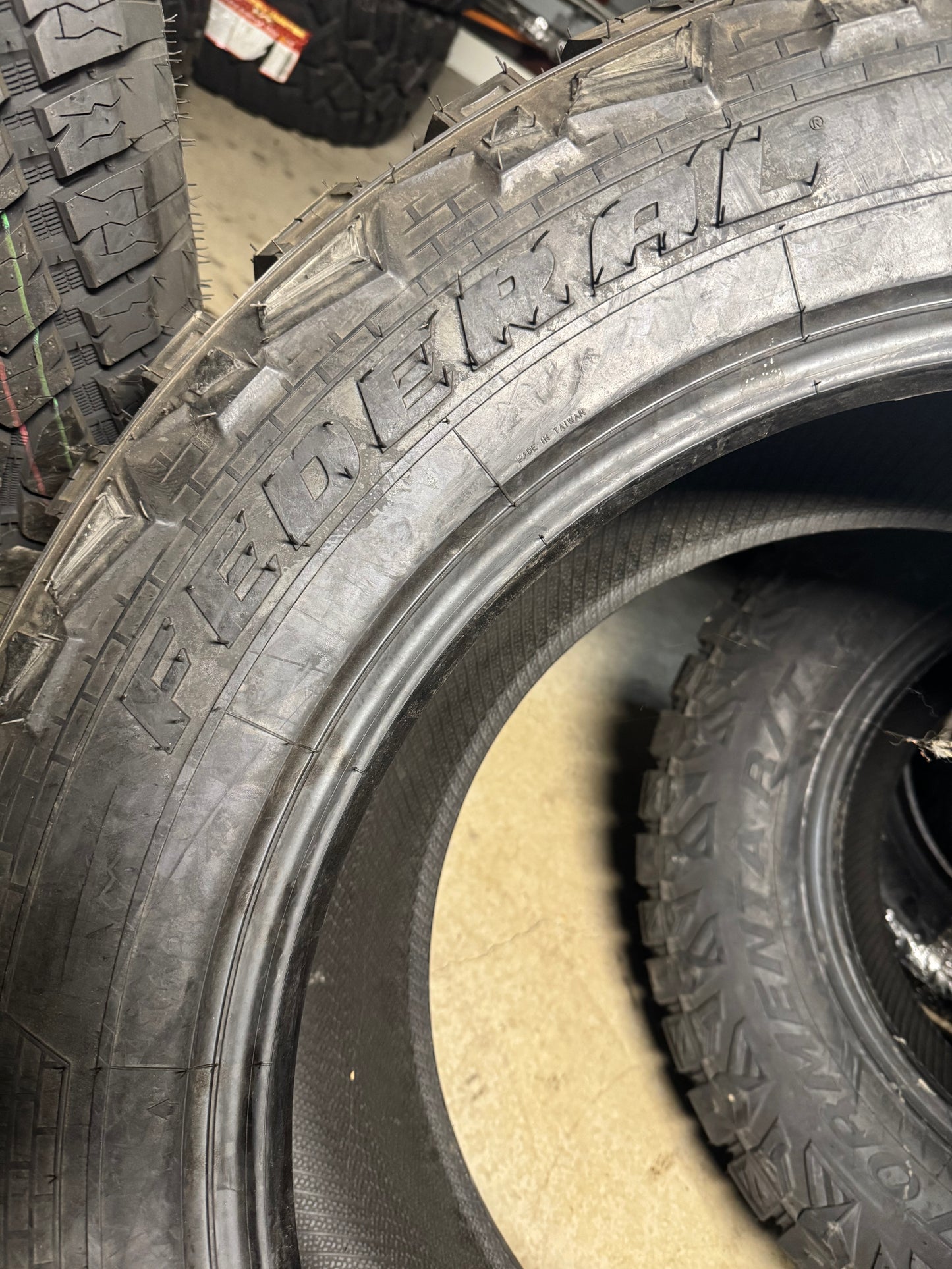 NOS FEDERAL COURAGIA M/T BSW LT 40 15.5 24 128Q 10PLY MUD TERRAIN TIRE 462GDAFA