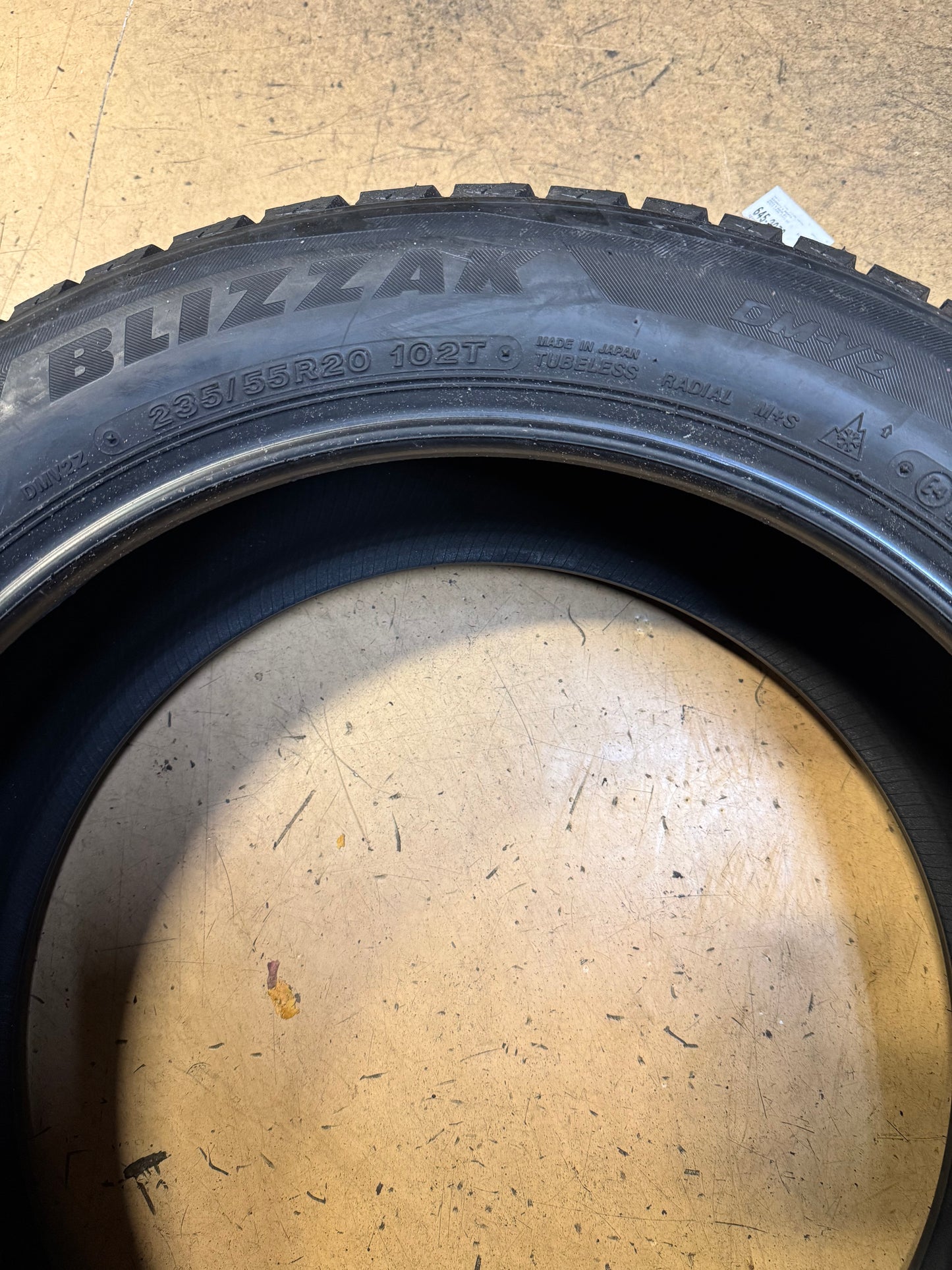 2 BRIDGESTONE BLIZZAK DM-V2 BSW P 235 55 20 102T WINTER TIRE 016117
