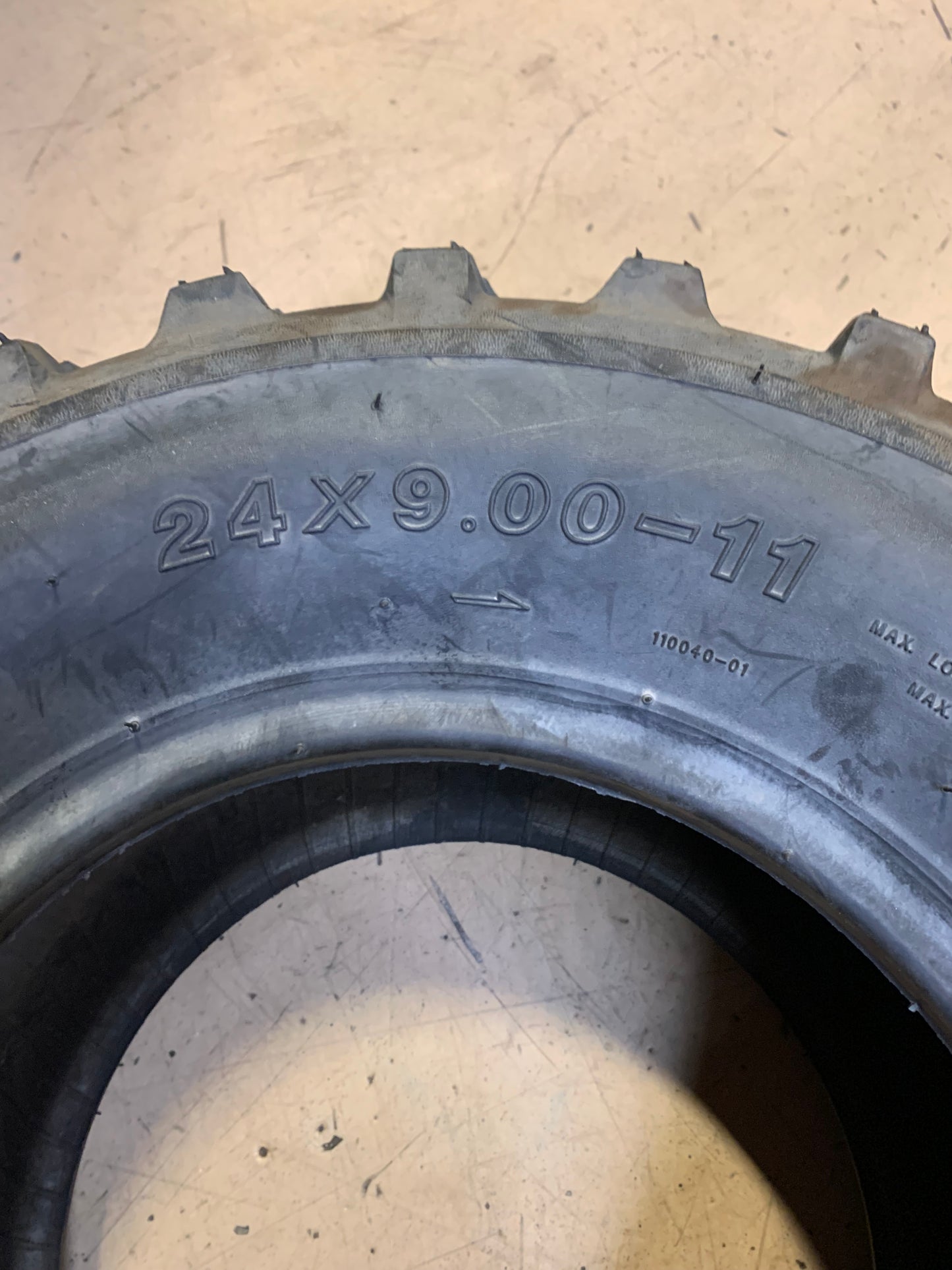 GBC DIRT DEVIL A/T BSW AT 24 9 11 6PLY ATV/UTV TIRE AR1103