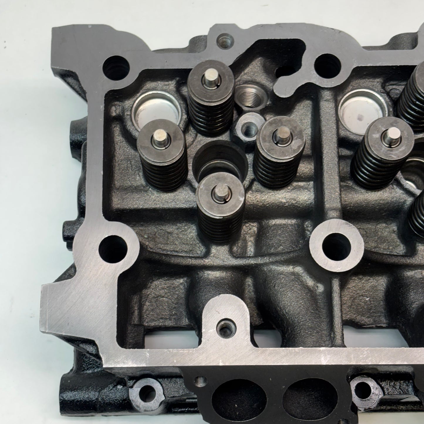 ATK ENGINES REMANUFACTURED CYLINDER HEAD FOR 2003-2007 FORD WITH 6.0L POWERSTROKE DIESEL V8