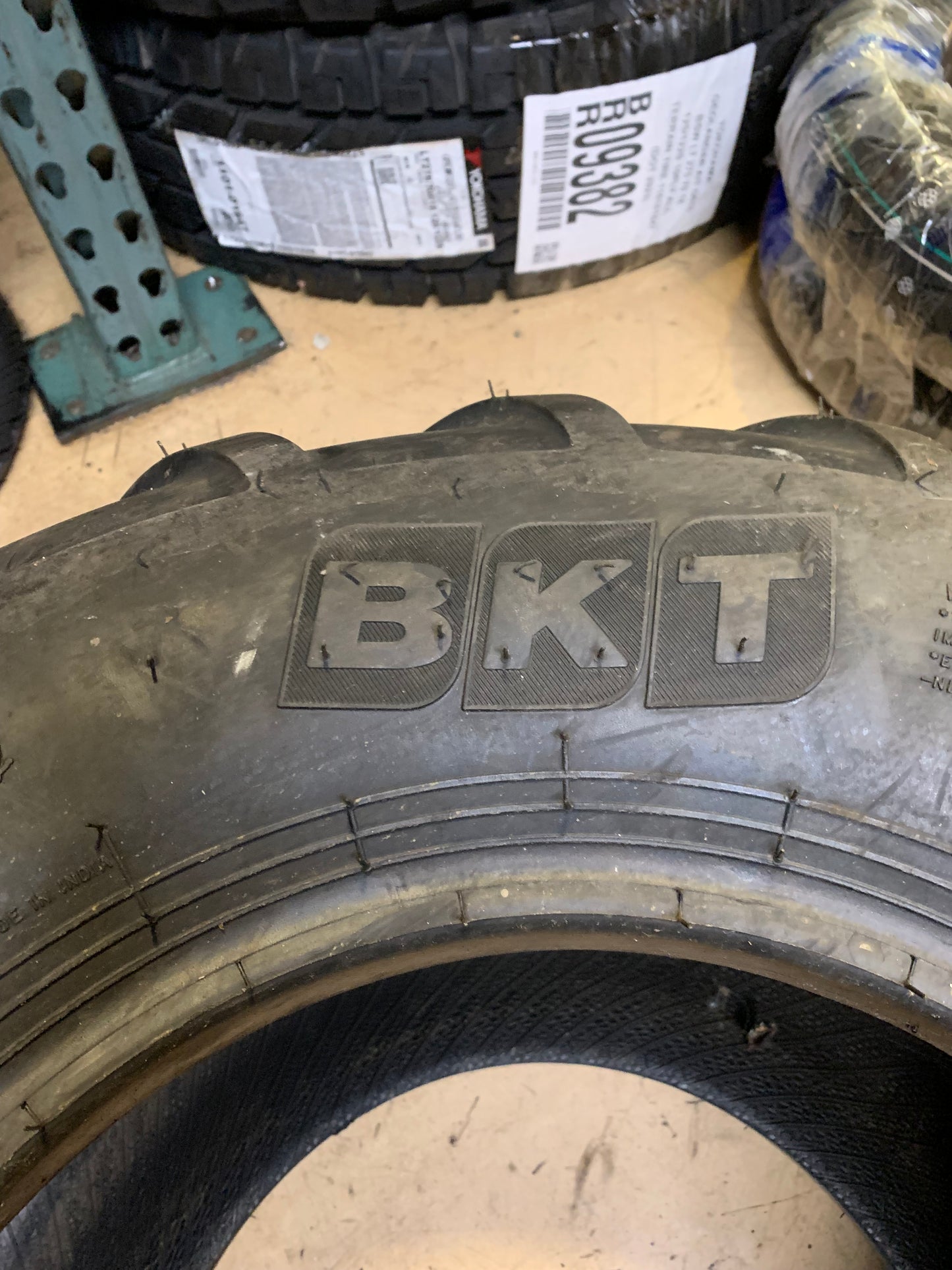 BKT TRACMASTER BSW AT 31 15.5 15 8PLY ATV/UTV TIRE 94013135