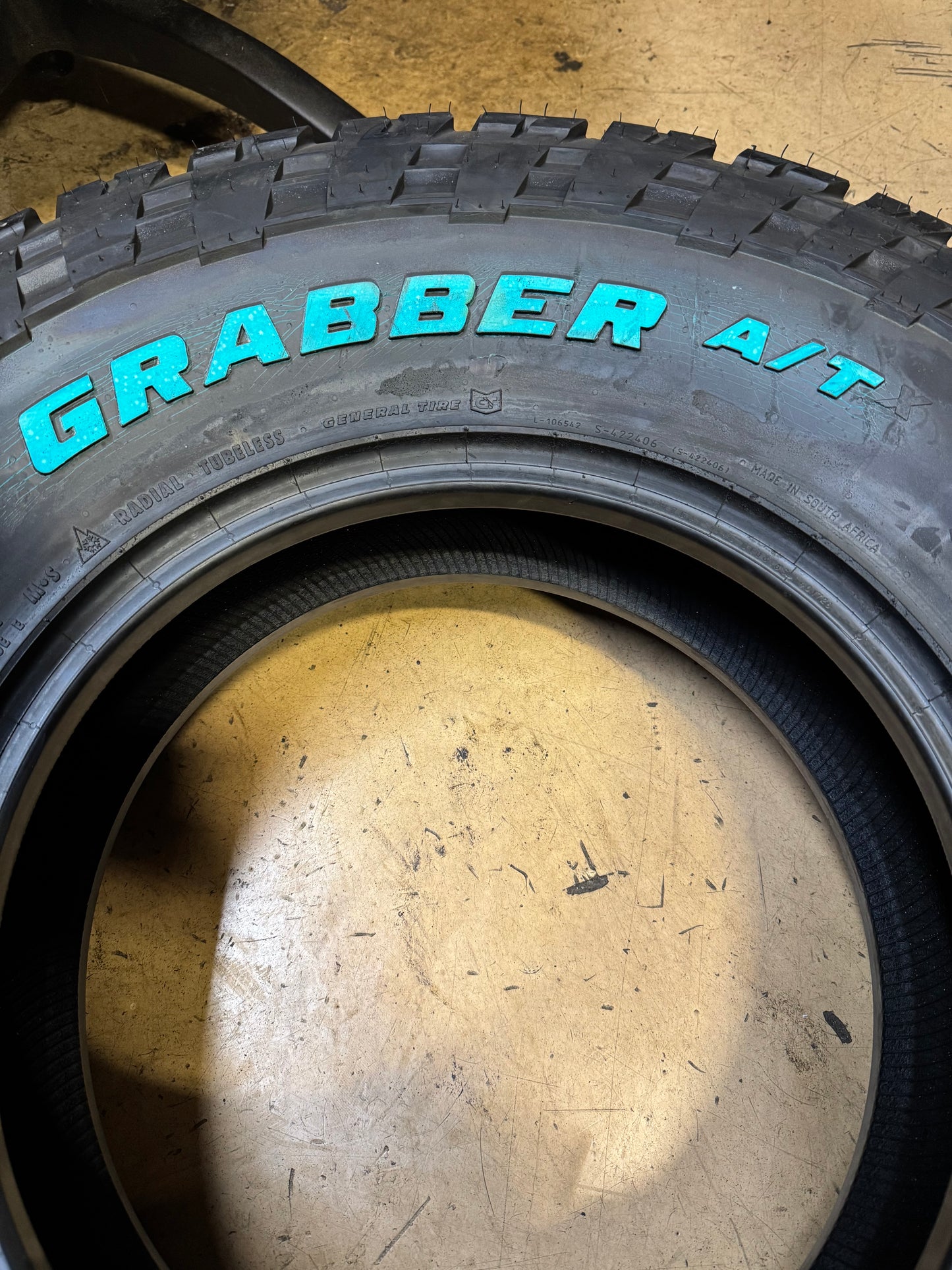 (KSL ONLY) 4 GENERAL GRABBER A/TX RWL LT 285 75 16 126/123R 10PLY ALL TERRAIN TIRE 4508480000