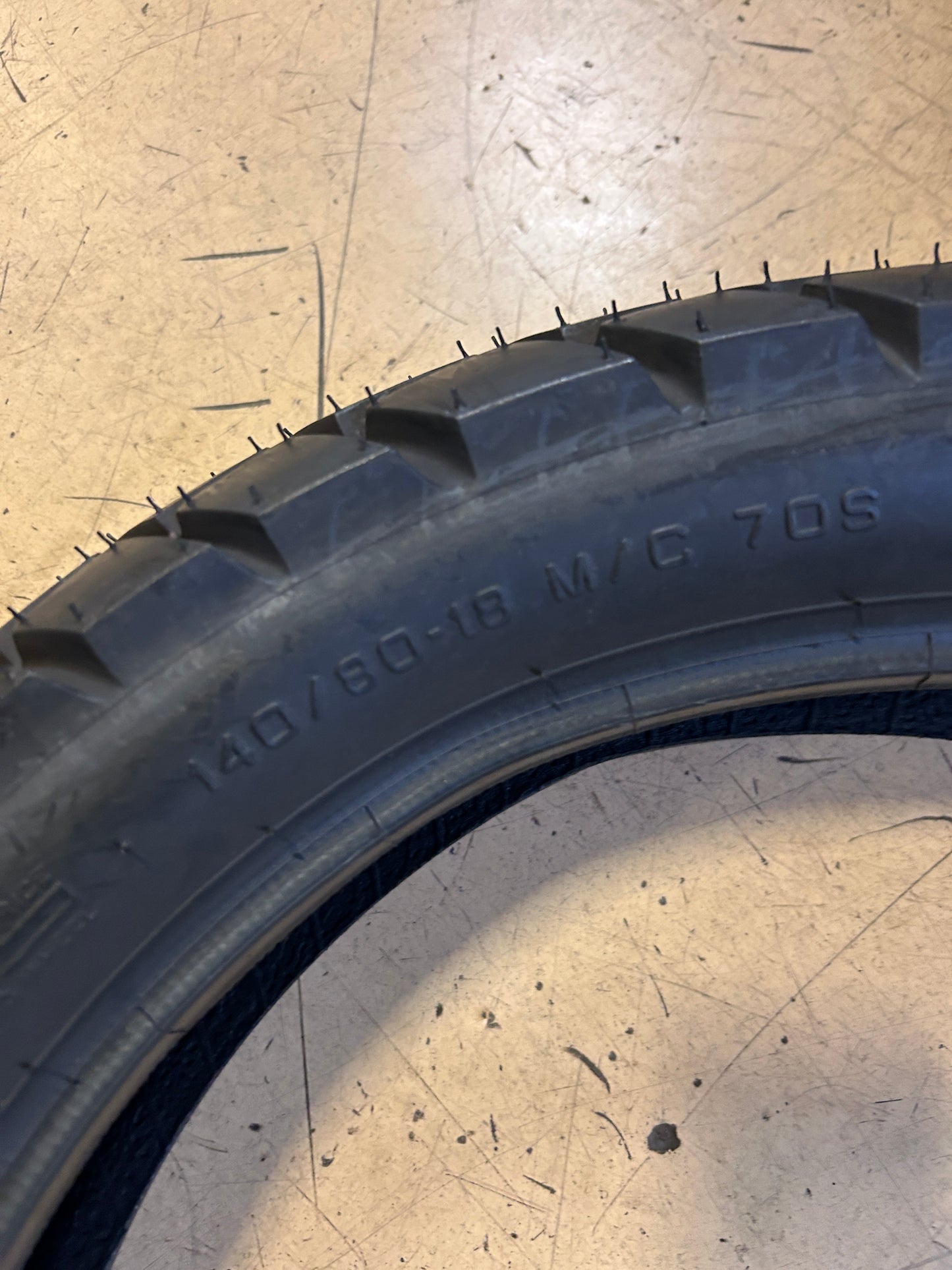 NOS PIRELLI MT90 SCORPION A/T BSW 140 80 18 70S REAR MOTORCYCLE TIRE 1017100