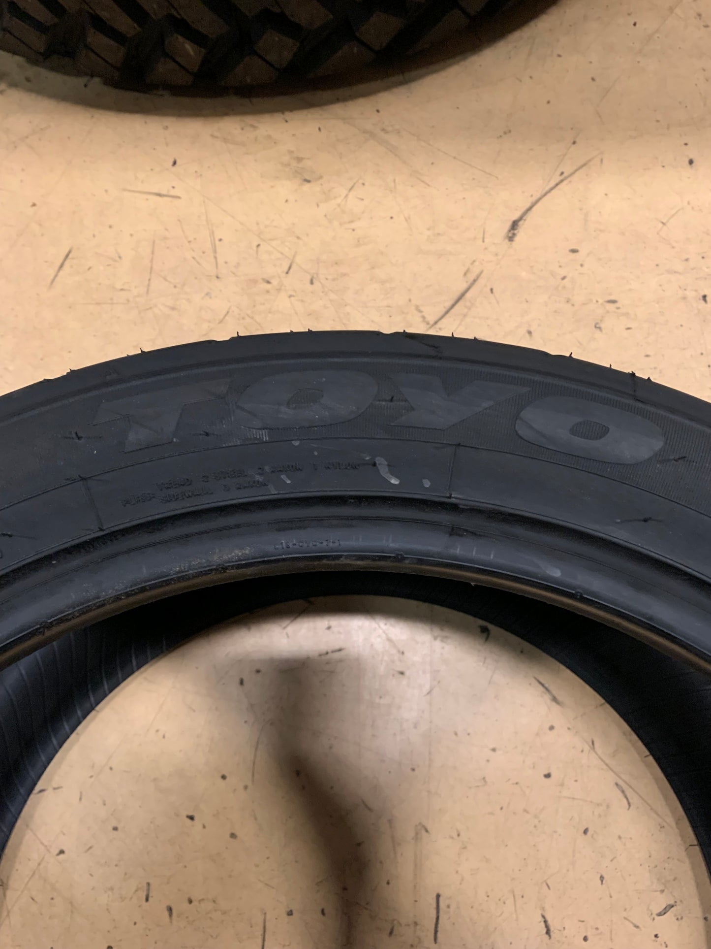 TOYO PROXES R888R BSW P 275 35 18 95Y TRACK/COMPETITION TIRE 104260